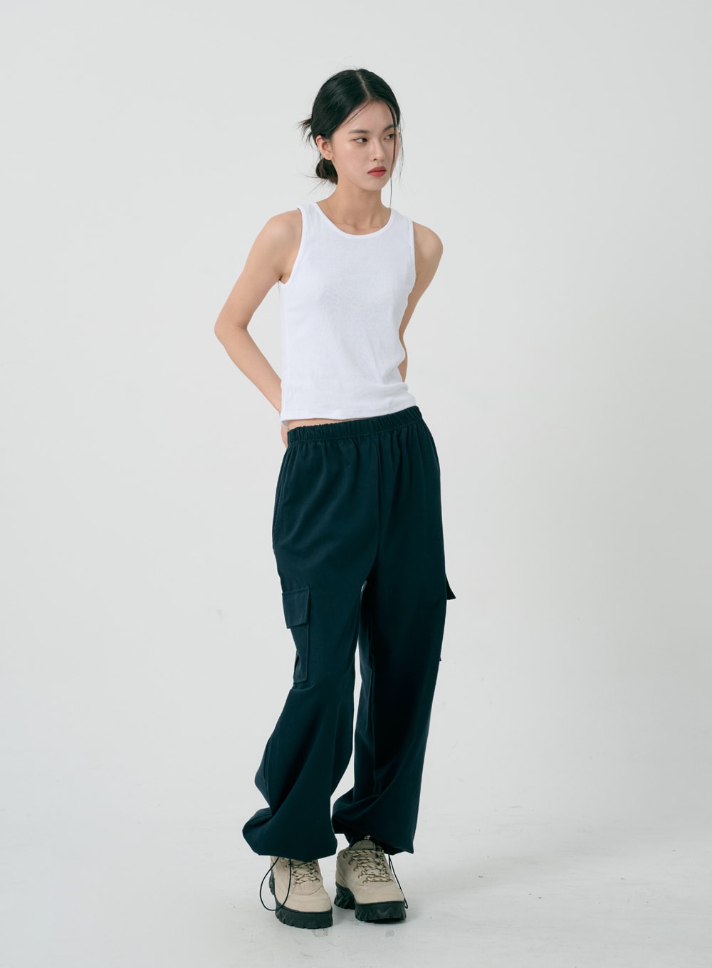 Round Neck Sleeveless Top ID08