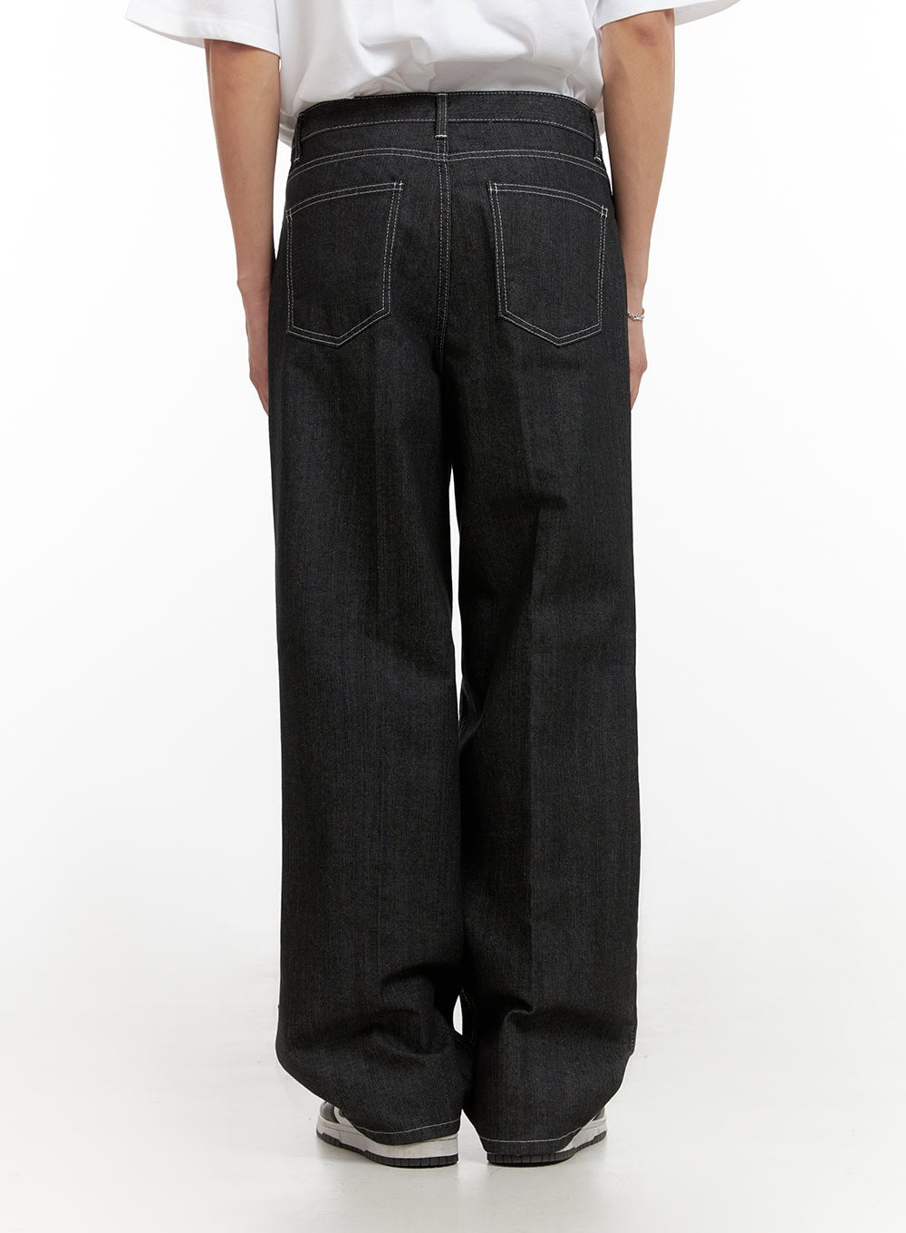 Men's Pintuck Stitched Jeans IL404