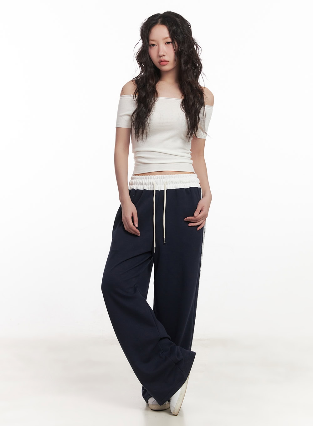 Angel Lace Wide-Leg Trackpants CA521