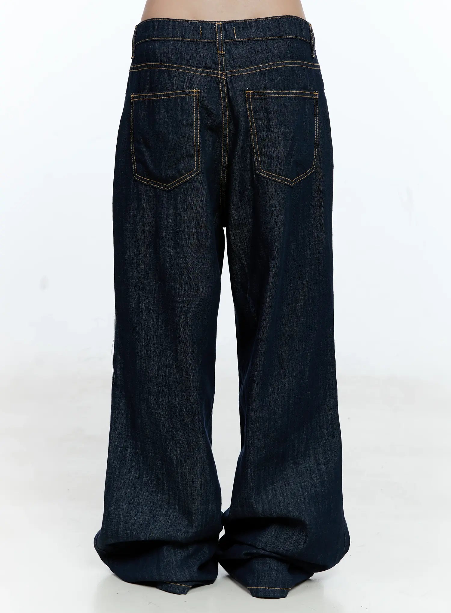 Nari No-Fade Wide-Leg Denim Jeans CG512