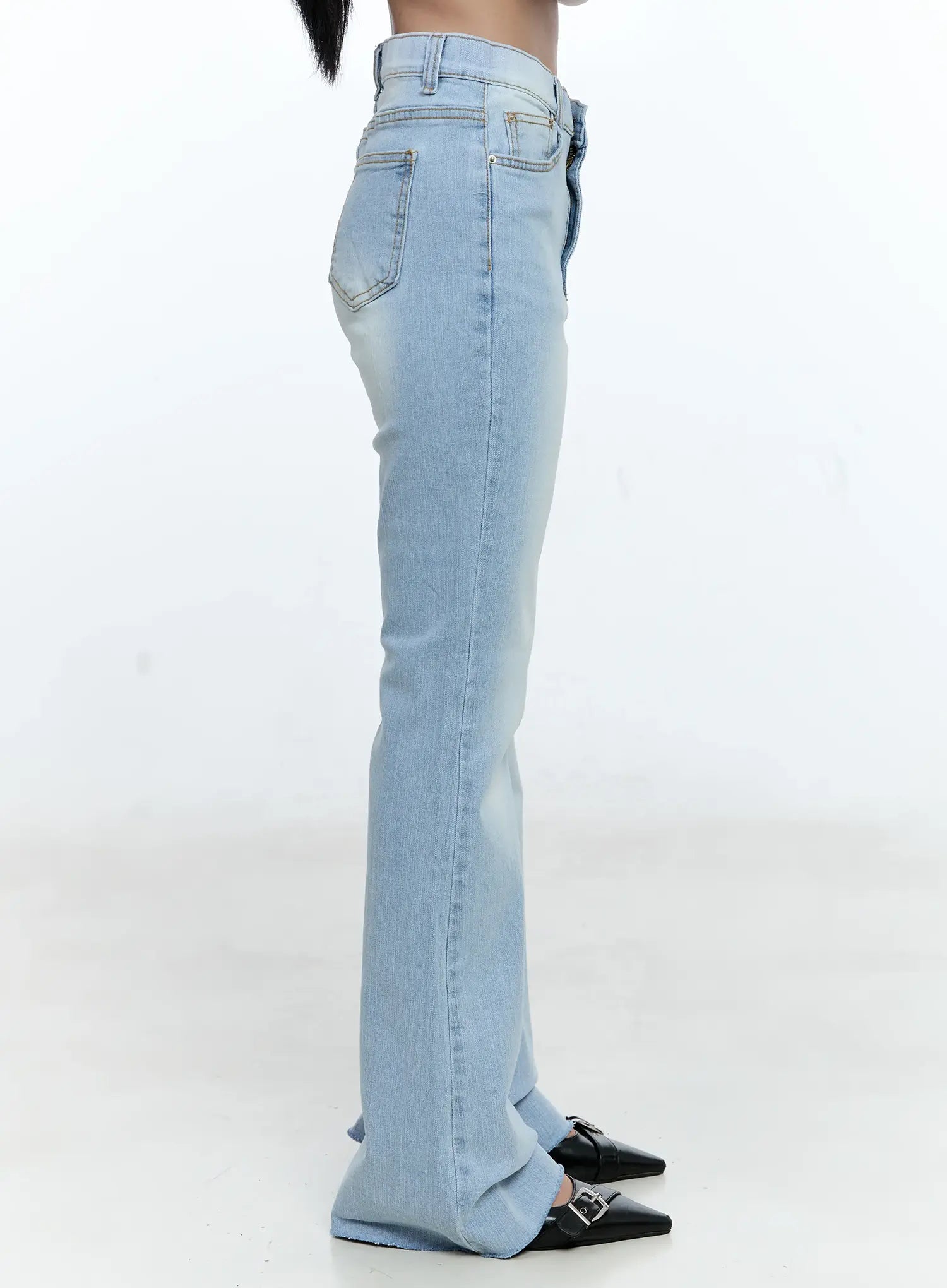 Soo Washed Flare Denim Jeans CG513