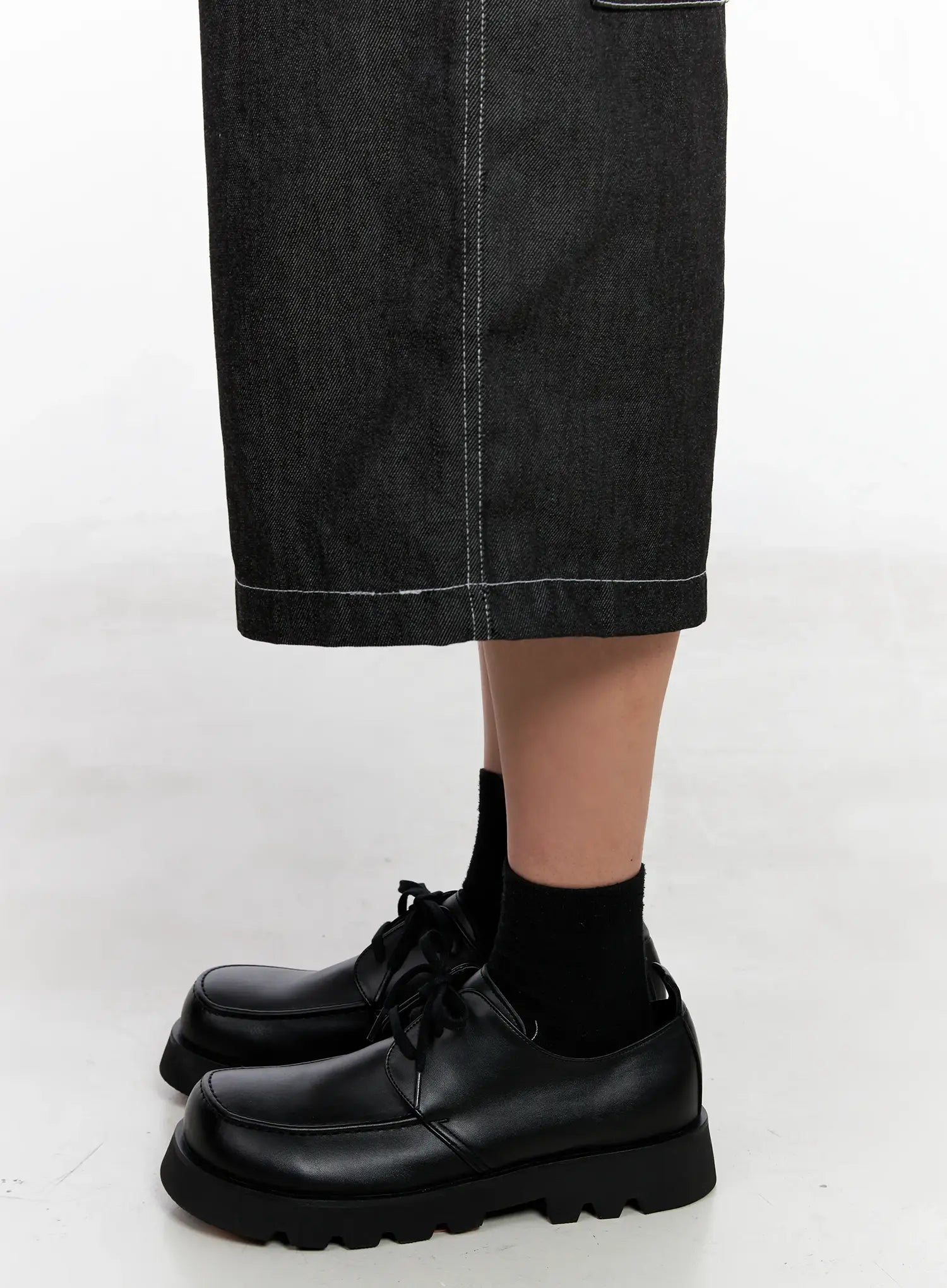 Men's Classic Square-Toe Loafers IG508