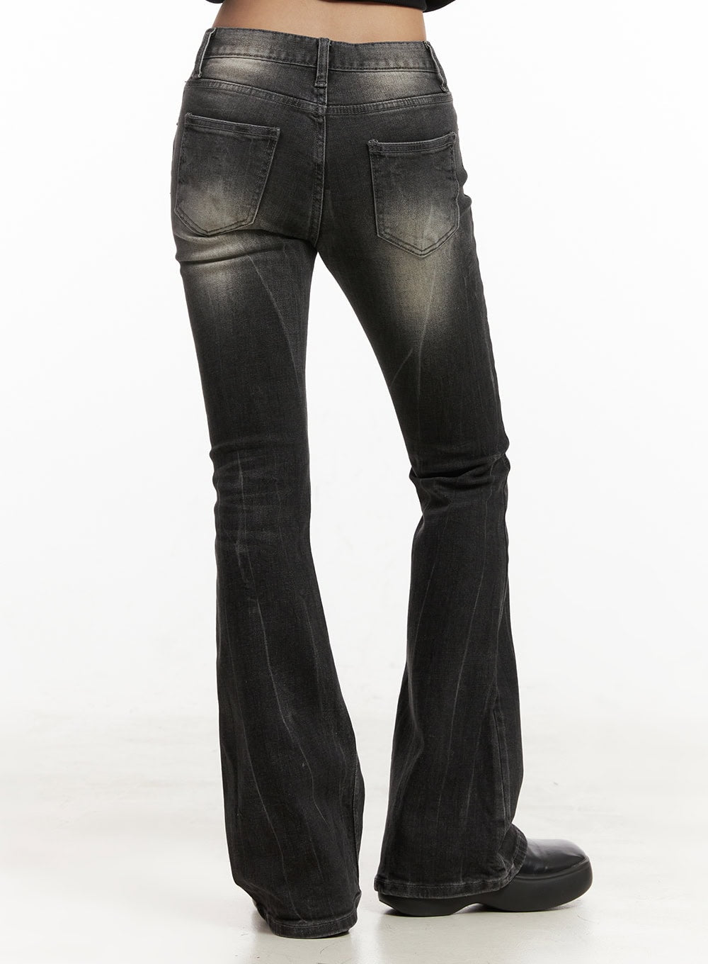 Georgina Low-Rise Flared Jeans CJ507