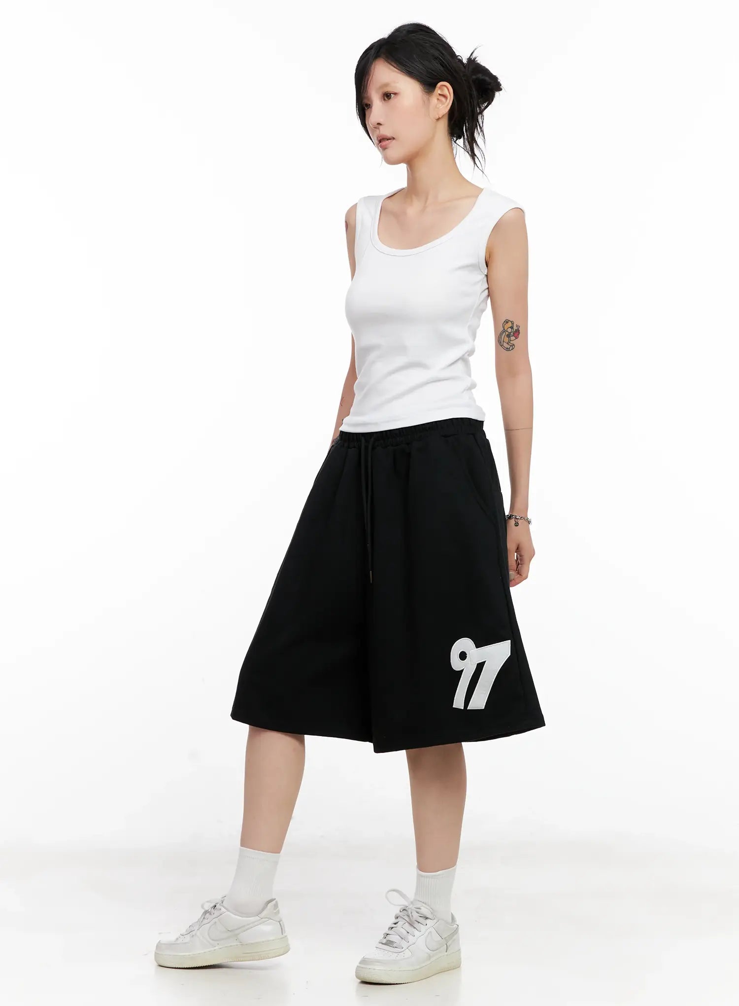 Graphic Detail Sweat Shorts CL528