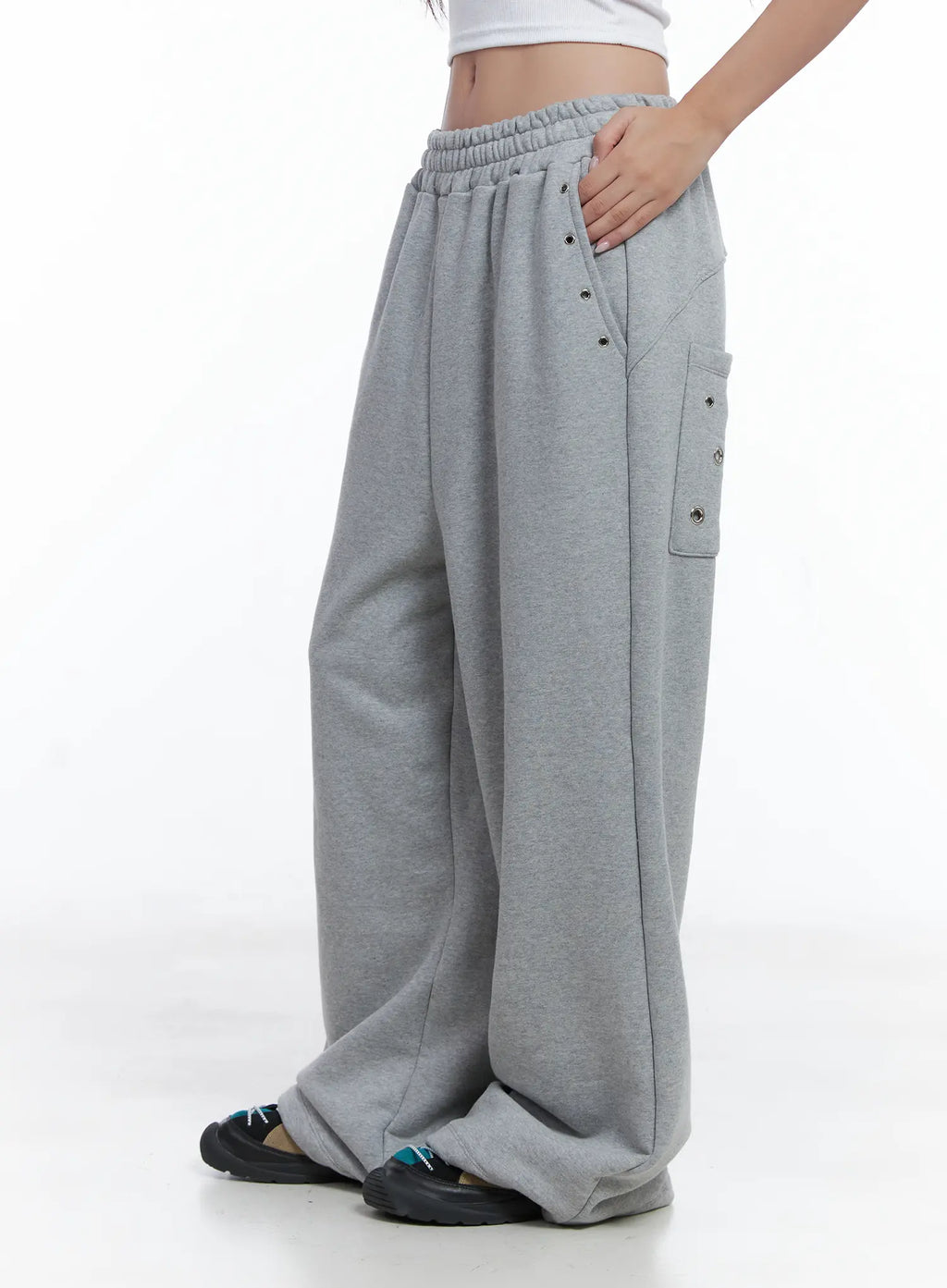 Eyelet Pocket Sweatpants CS502