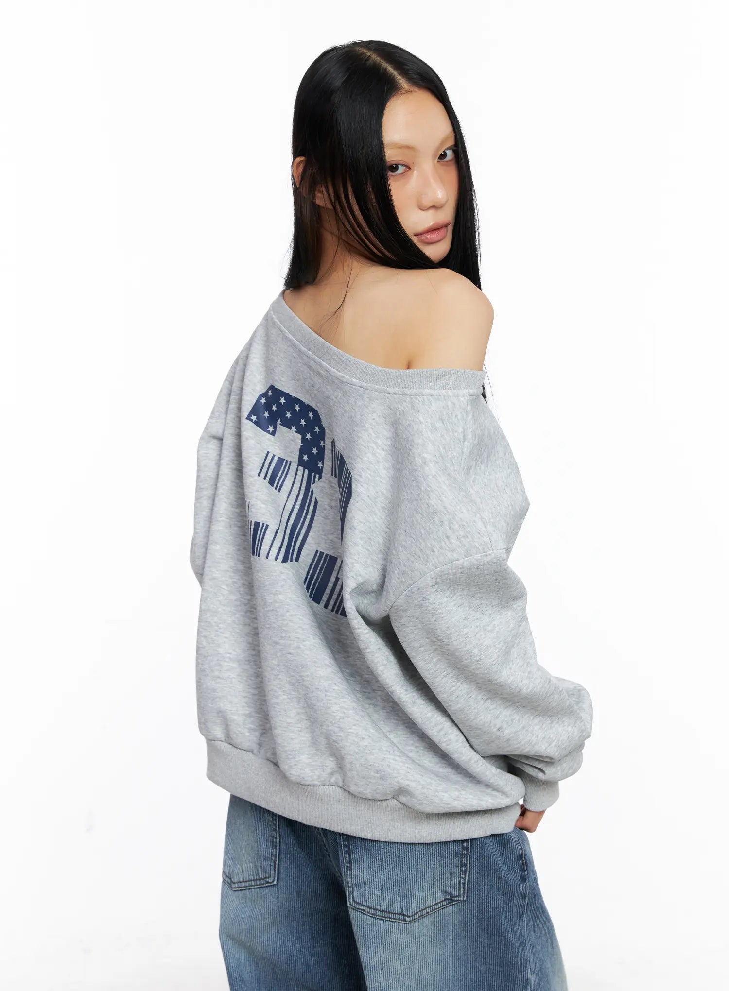 One-Shoulder Graphic Lettering Sweatshirt CS509