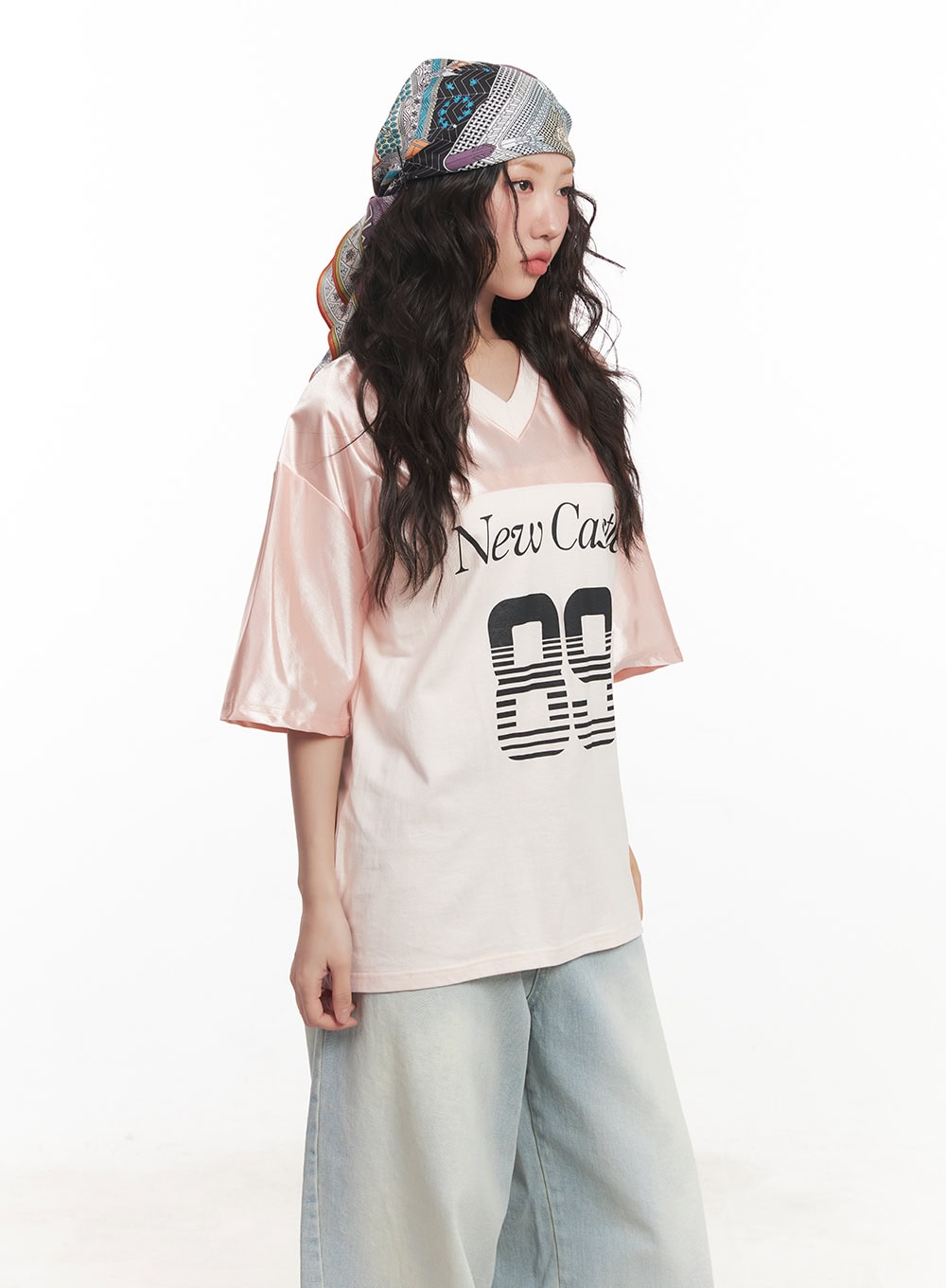 Graphic V-Neck Oversized Tee CA518