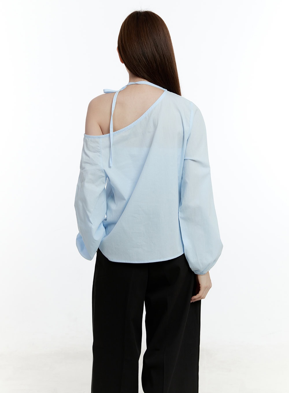 Loose-Fit One-Shoulder Blouse CM521