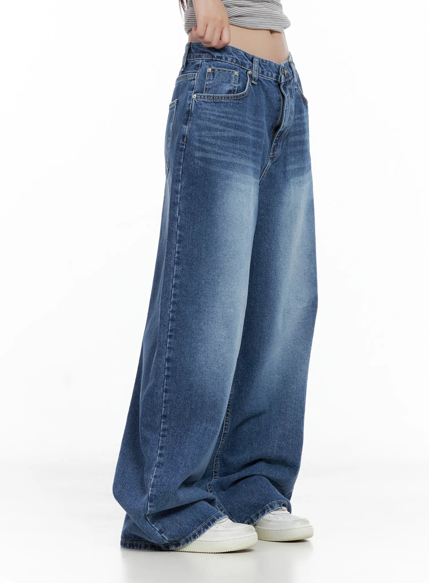 Hayoung Washed Wide-Leg Denim Jeans CL509