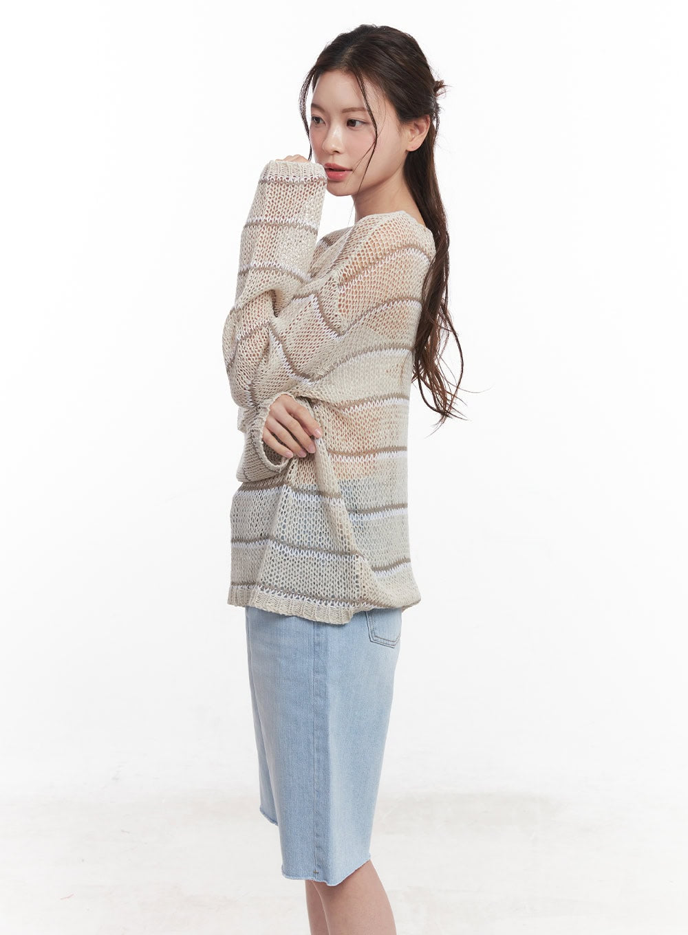 Loose-Fit Striped Sweater CY519