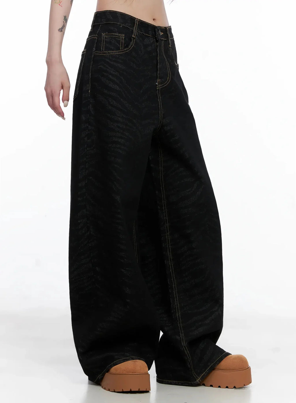 Freyja Animal Print Wide Leg Jeans IS508