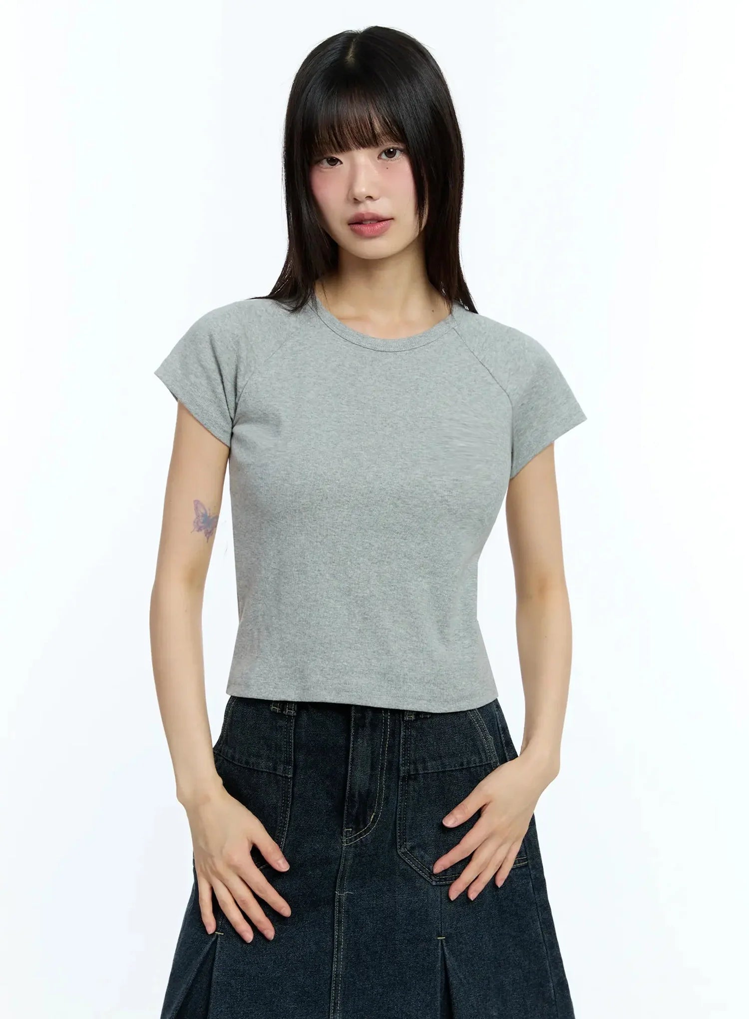 Slim-Fit Cropped Tee IU523