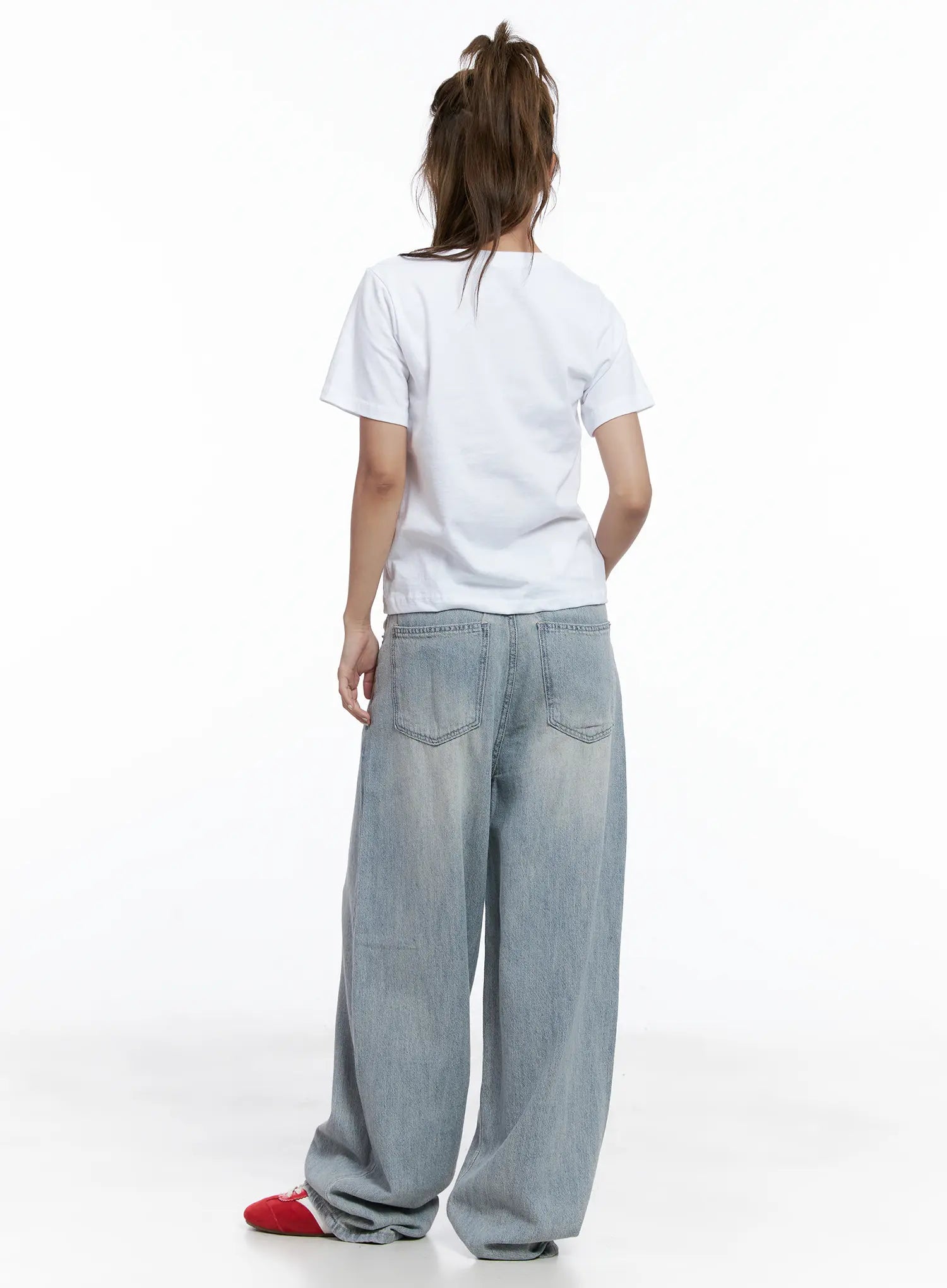 Hwasa Wash Wide-Leg Jeans CL511