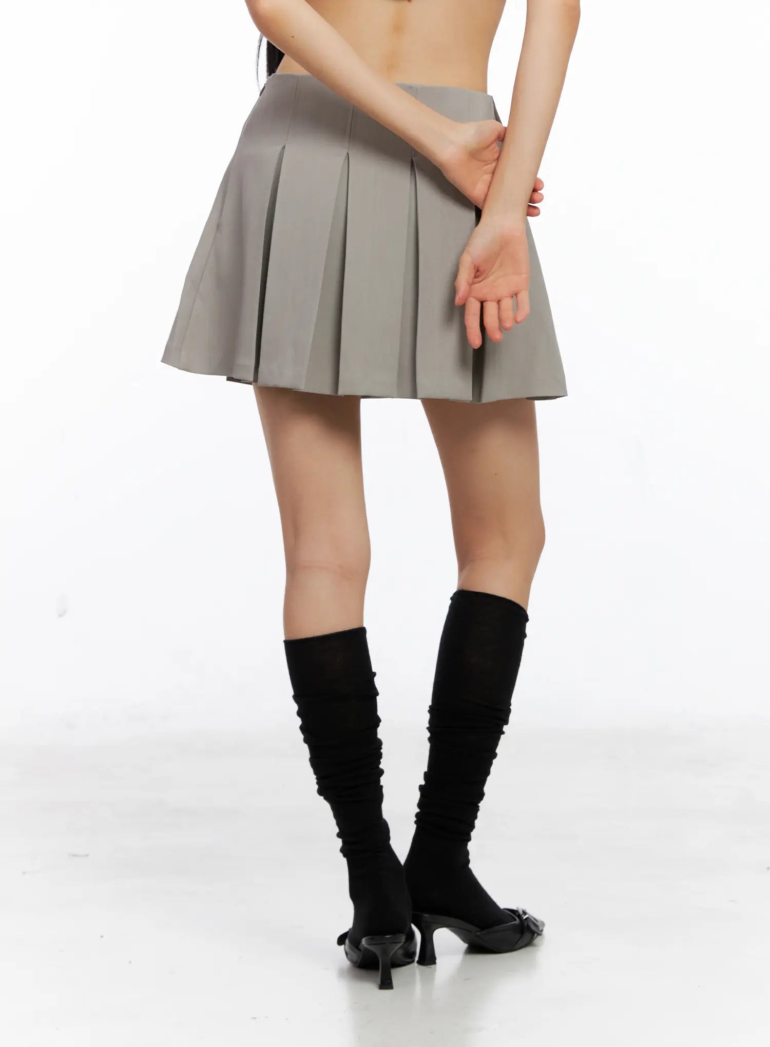 Classic High-Waisted Pleated Mini Skirt CS509