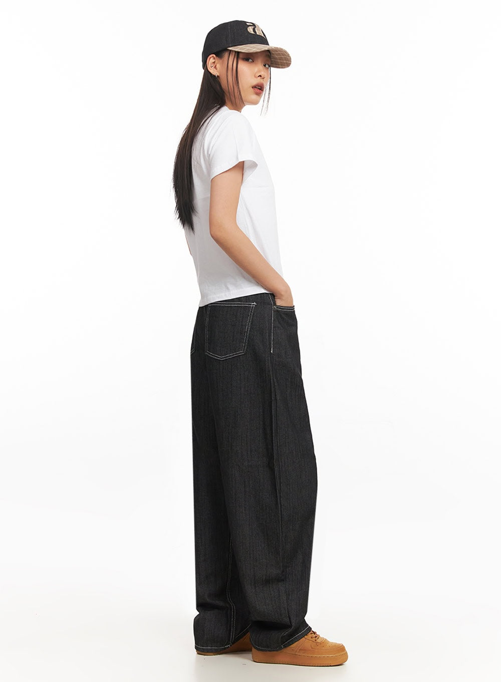 Shannon Stitched Wide-Leg Jeans IA507