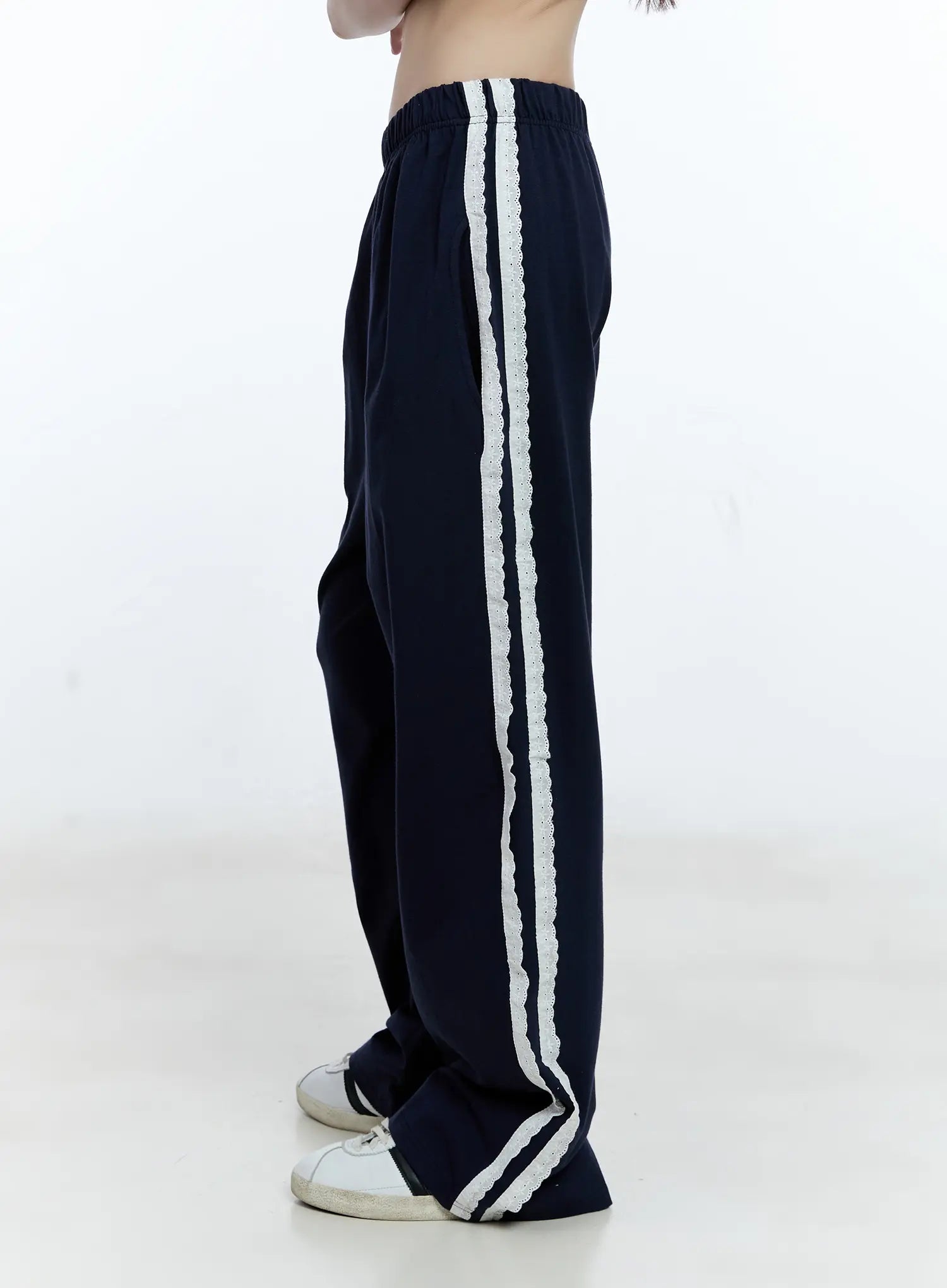 Lace-Trim Wide-Leg Sweatpants CG511
