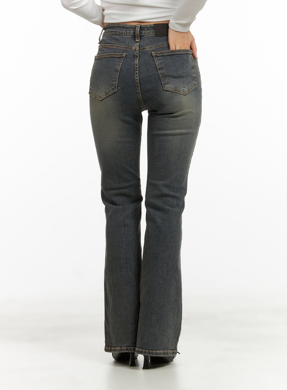 Slim Bootcut Jeans CY420