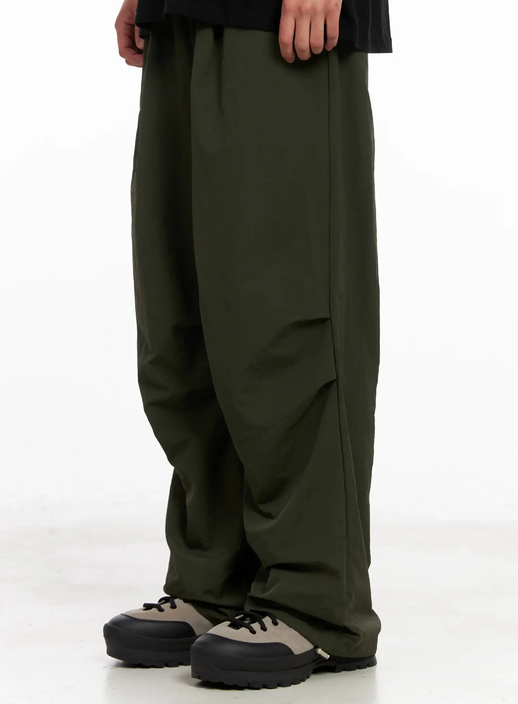 Men's Parachute Streetwear Pants IL518