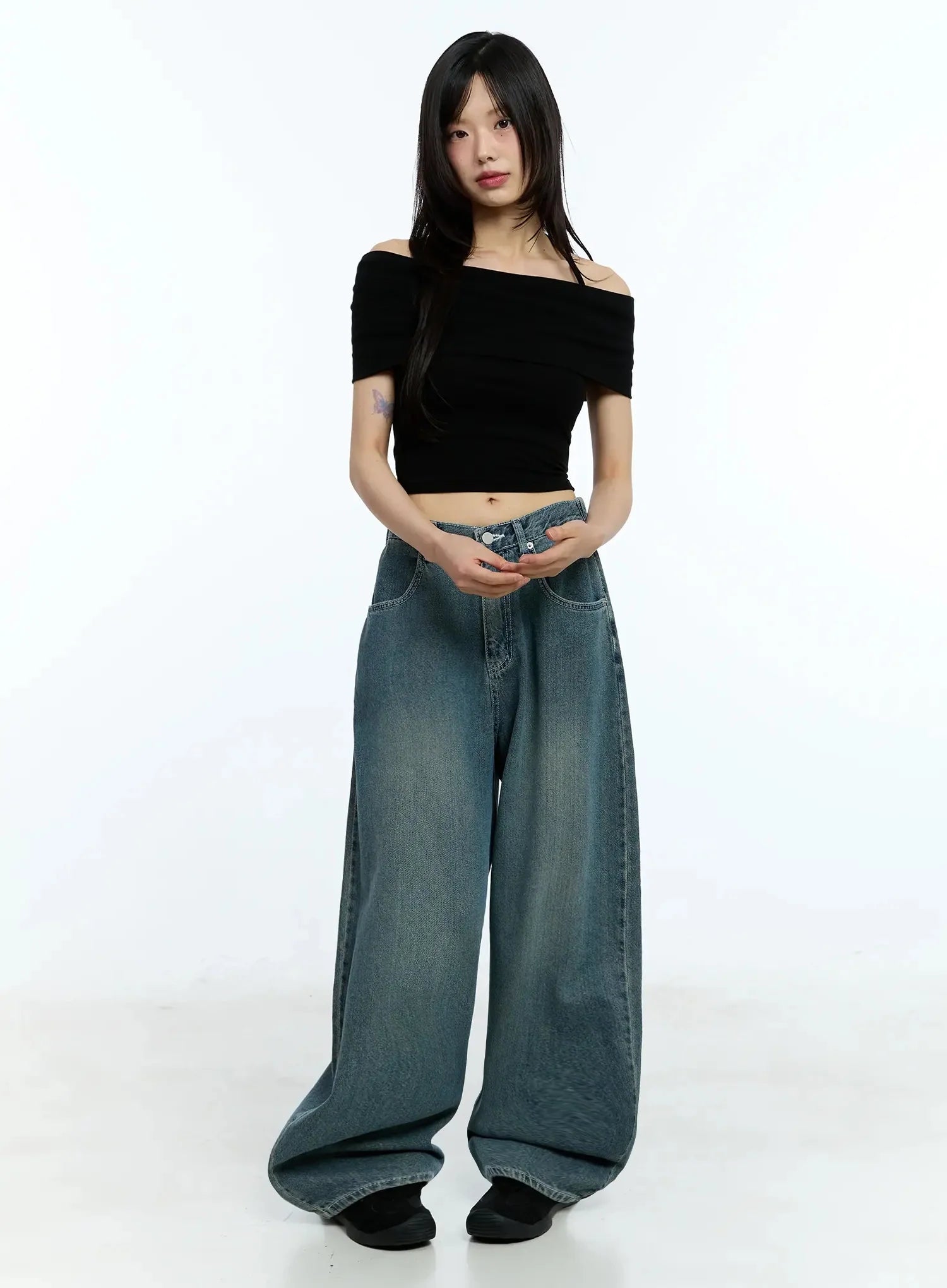 Shirred Off-Shoulder Short-Sleeve Tee IU525