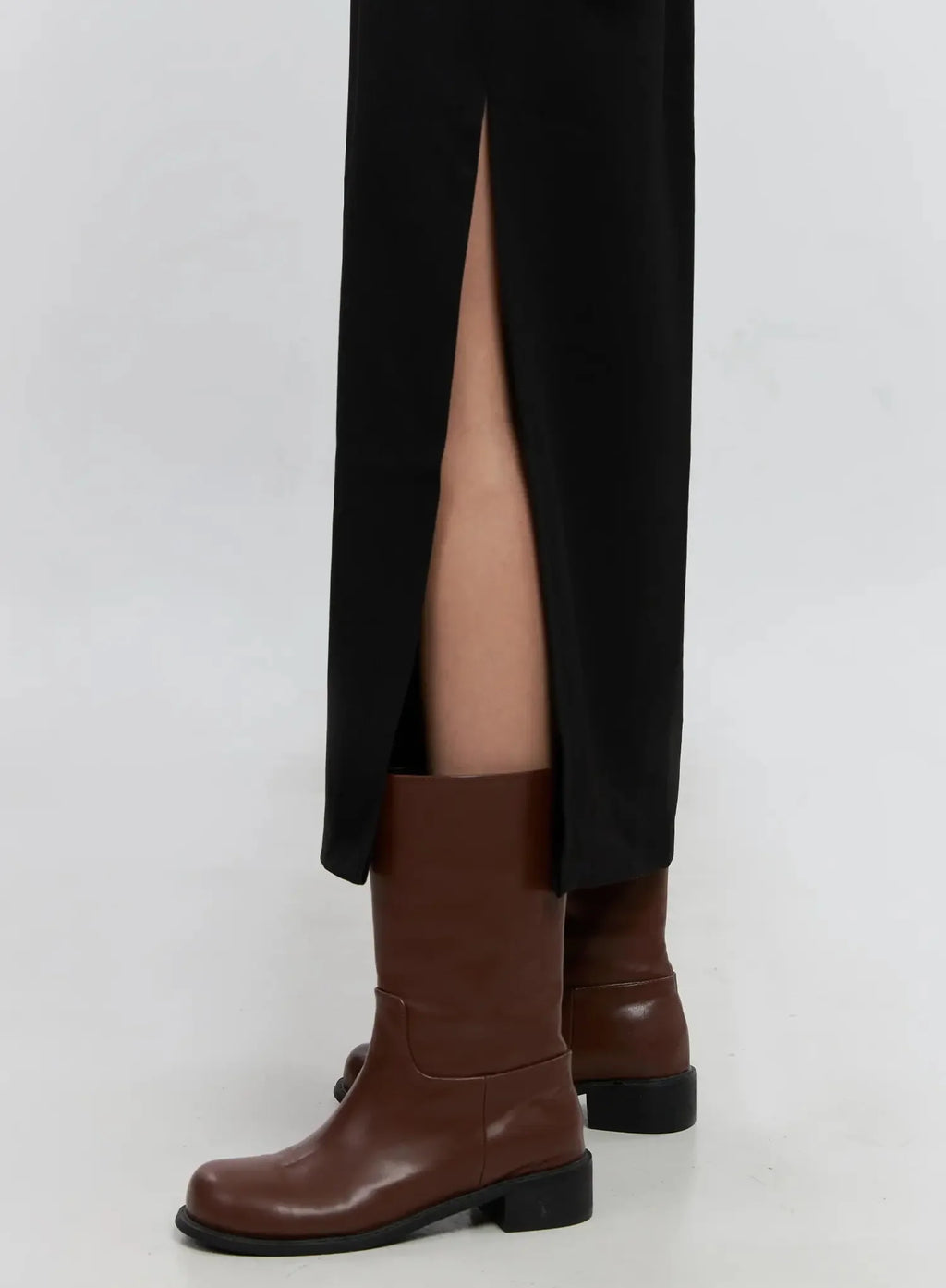 Side-Slit Midi Skirt IS515