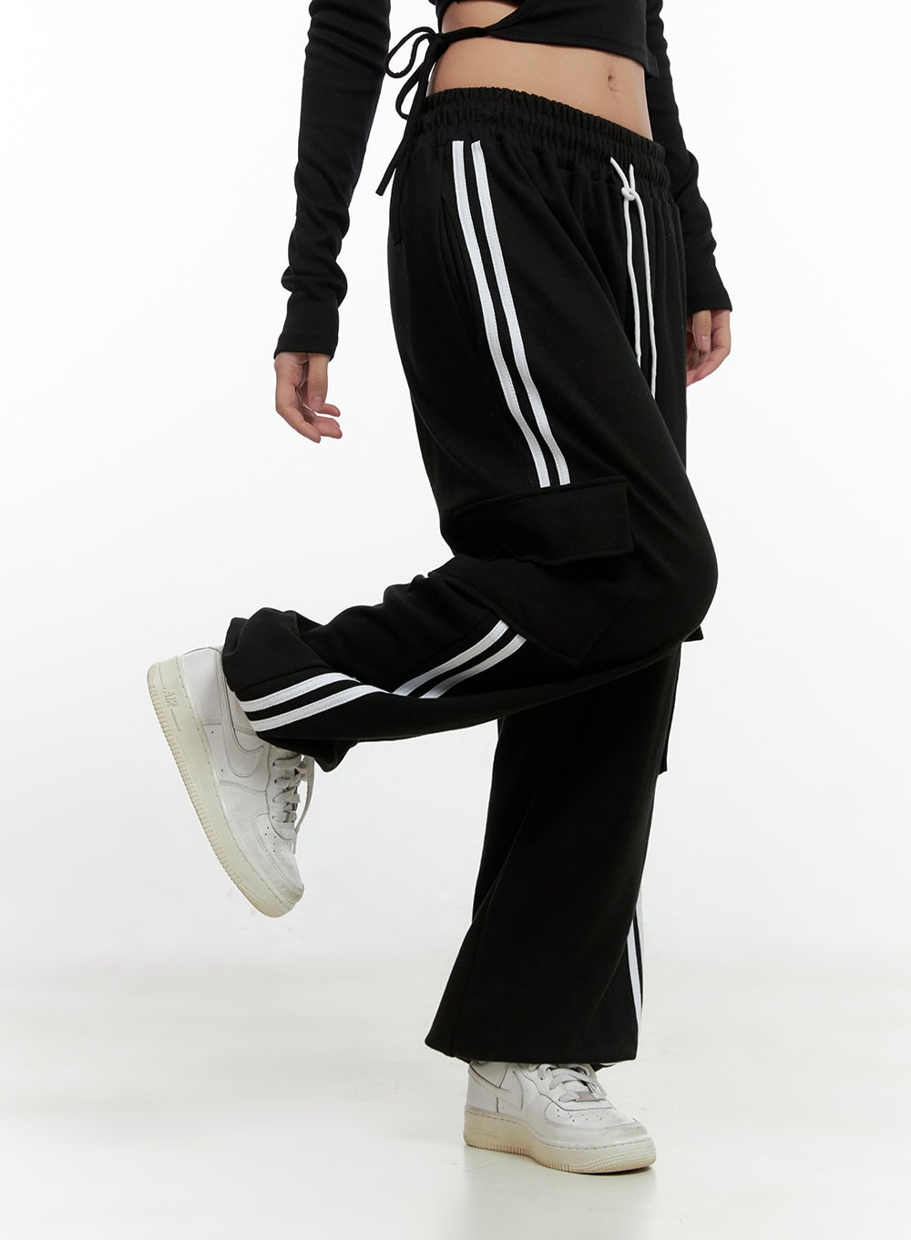 Pocket Detail Wide-Leg Track Pants CN412