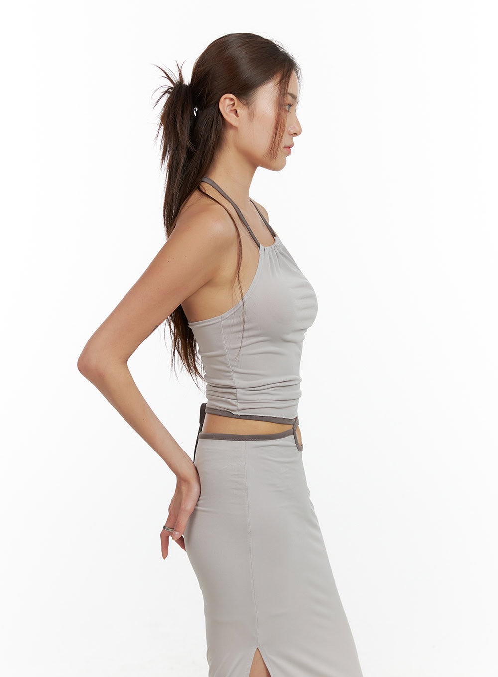 Contrasting Halter Strap Crop Top CL405