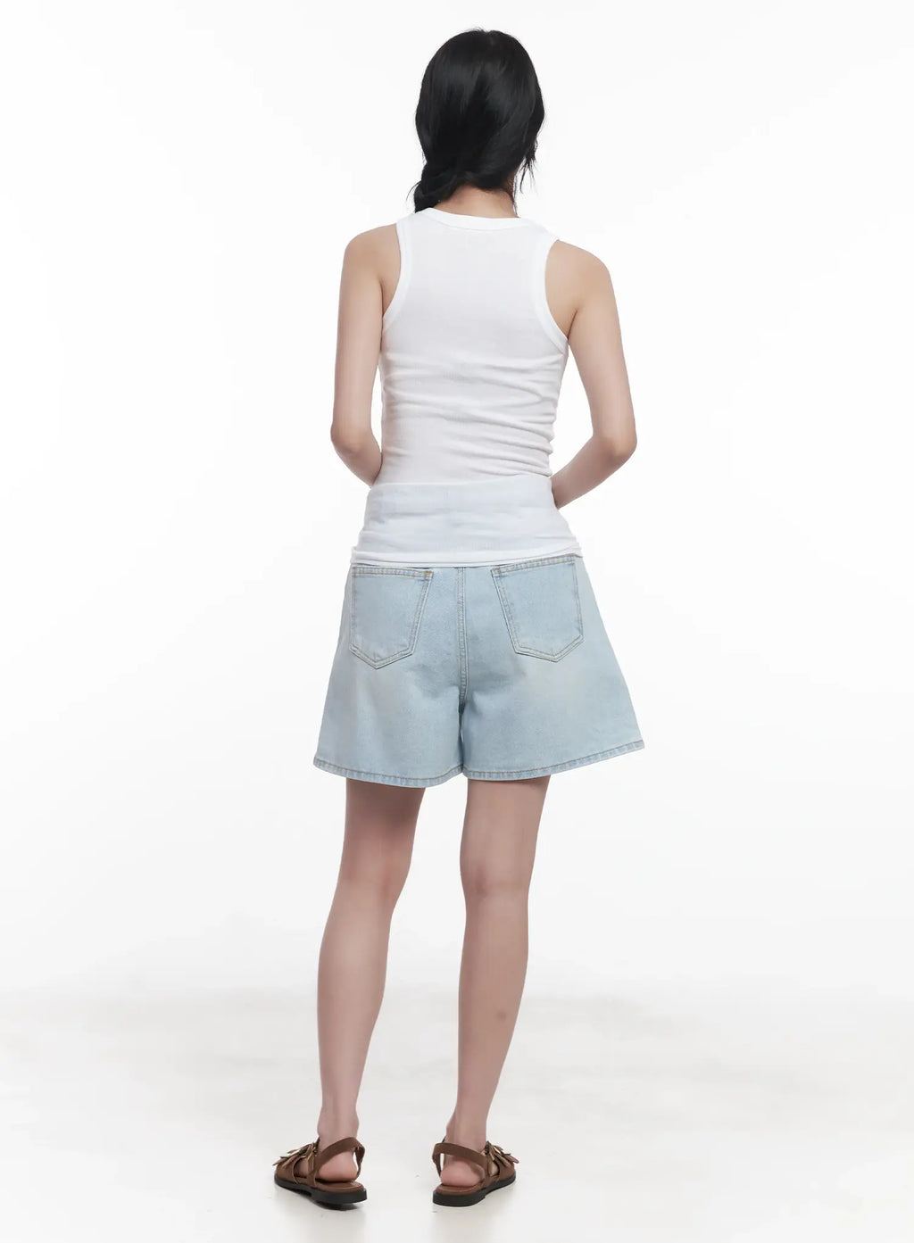 Light Wash Wide-Fit Jorts CU523