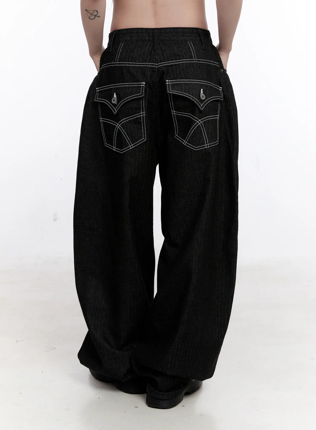 Vada Stitched Wide Leg Jeans CS530