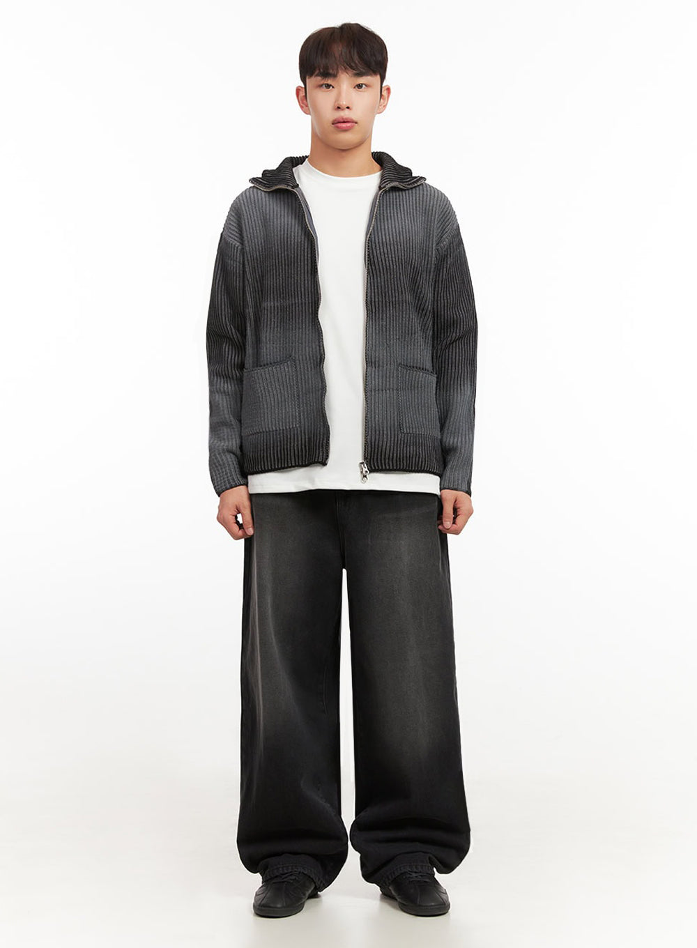 Men's Washed Relaxed-Fit Jeans IF517