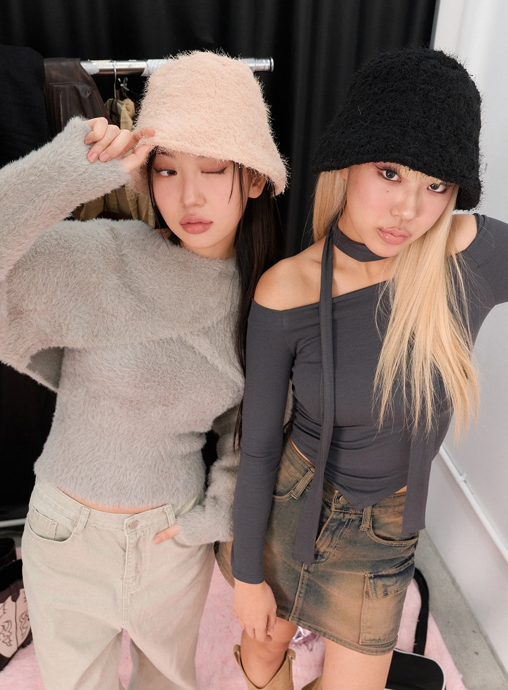 Off-Shoulder Skinny Scarf Set IN301