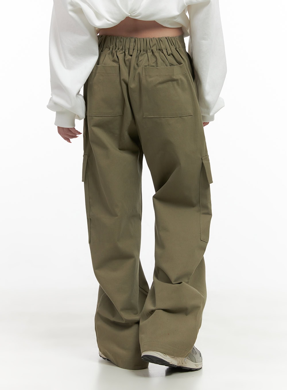 LooseFit Cotton Cargo Trousers CS413