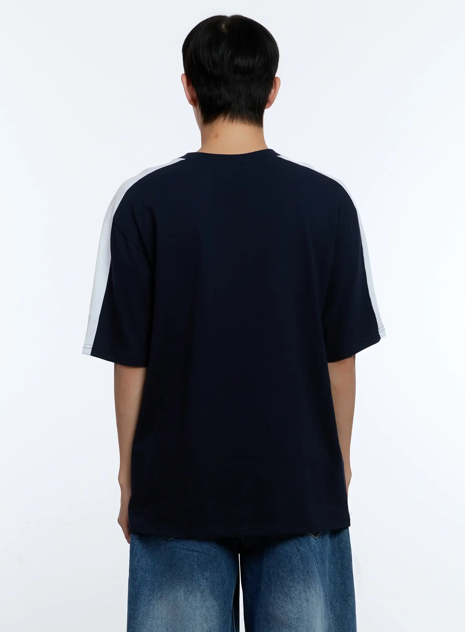 Men's V-Neck Champions League Graphic Jersey IG515