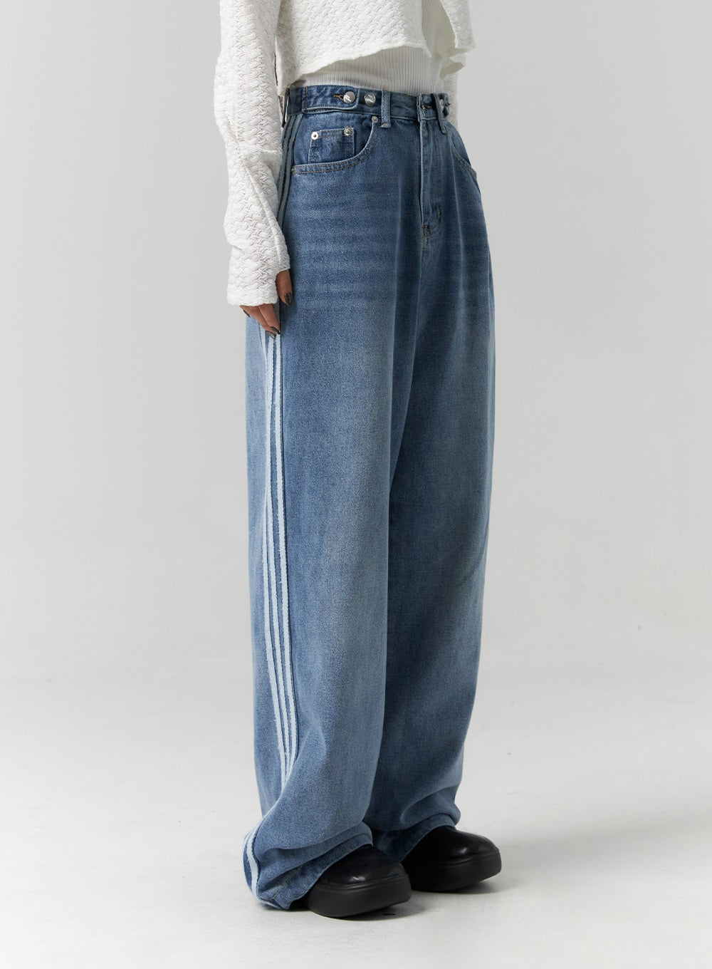 Side Stripes Wide Leg Jeans CS314