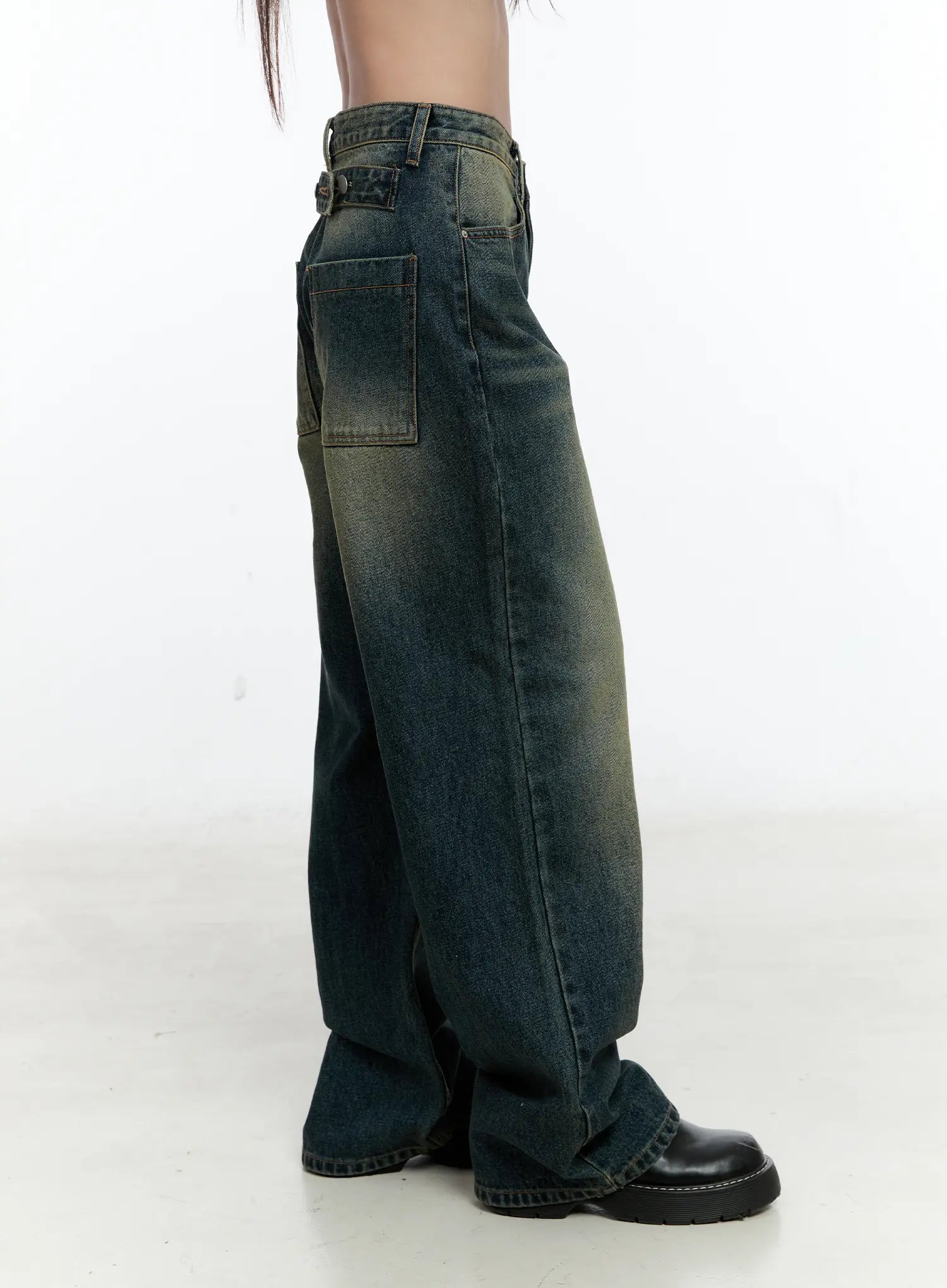 Lilian Vintage Wash Wide-Leg Jeans CS518