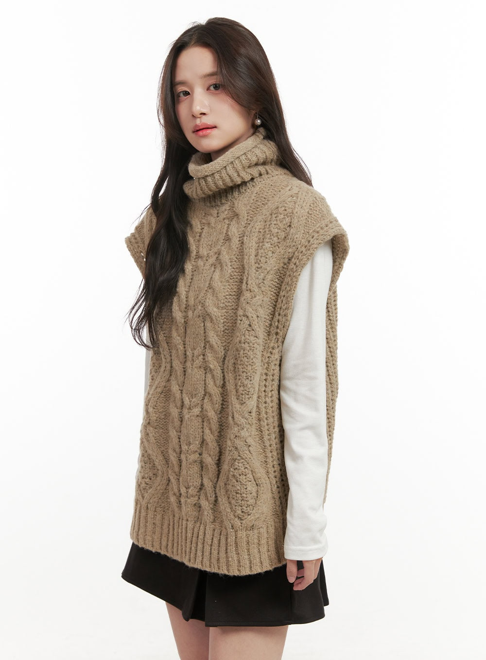 Cable Knit Oversize Turtle Neck Vest ON429