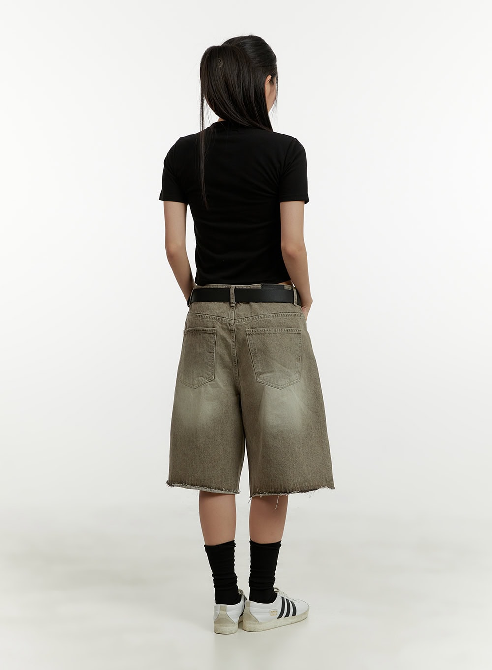 Destroyed Hem Bermuda Jorts CY409