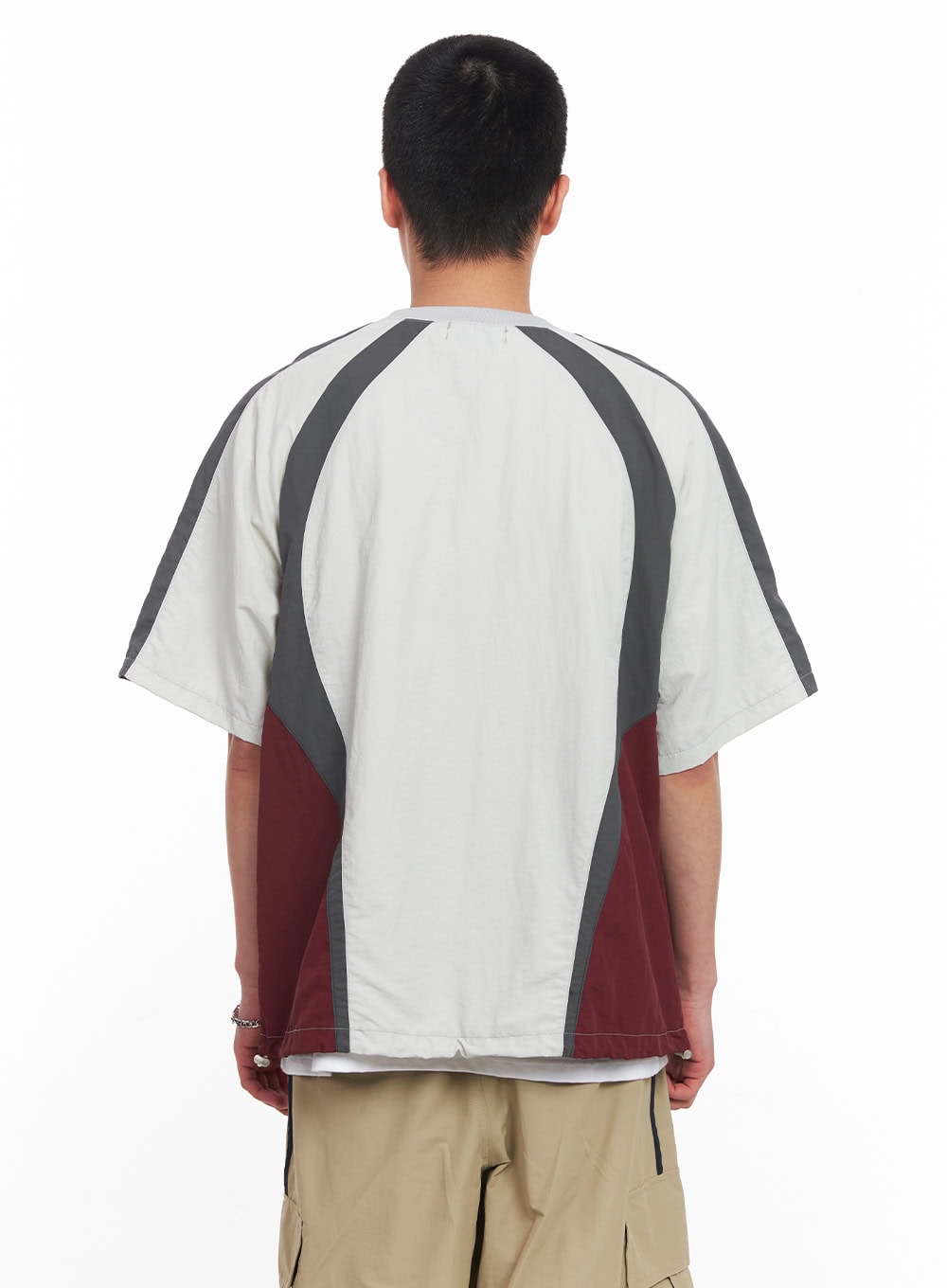 Men's Nylon Graphic V-Neck T-Shirt IU512