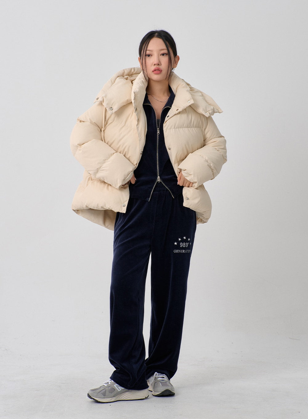 Lettering Embroidery Velvet Two Way Zipper Sweatshirt CN10