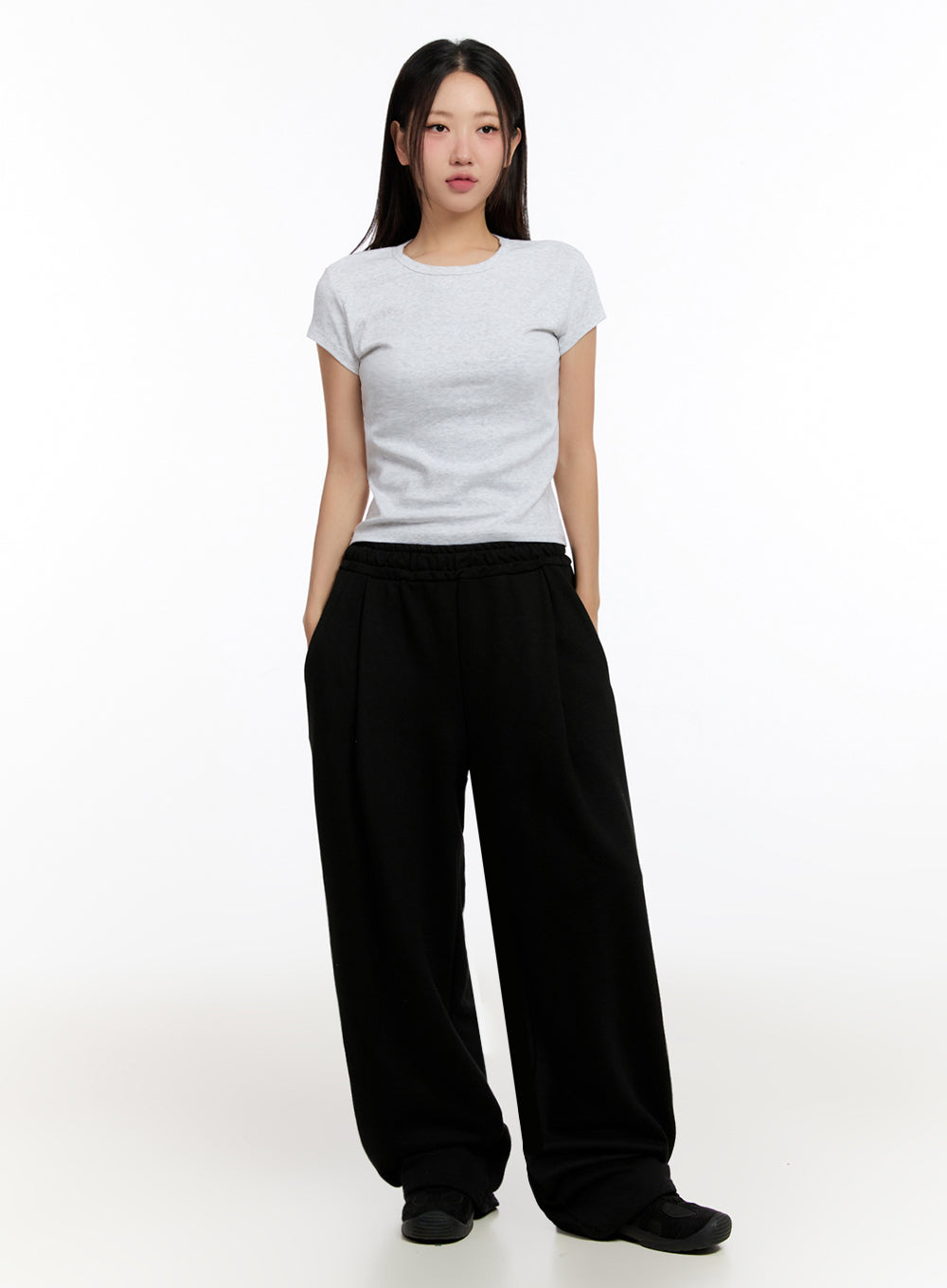Pintuck Wide-Leg Sweatpants IU509