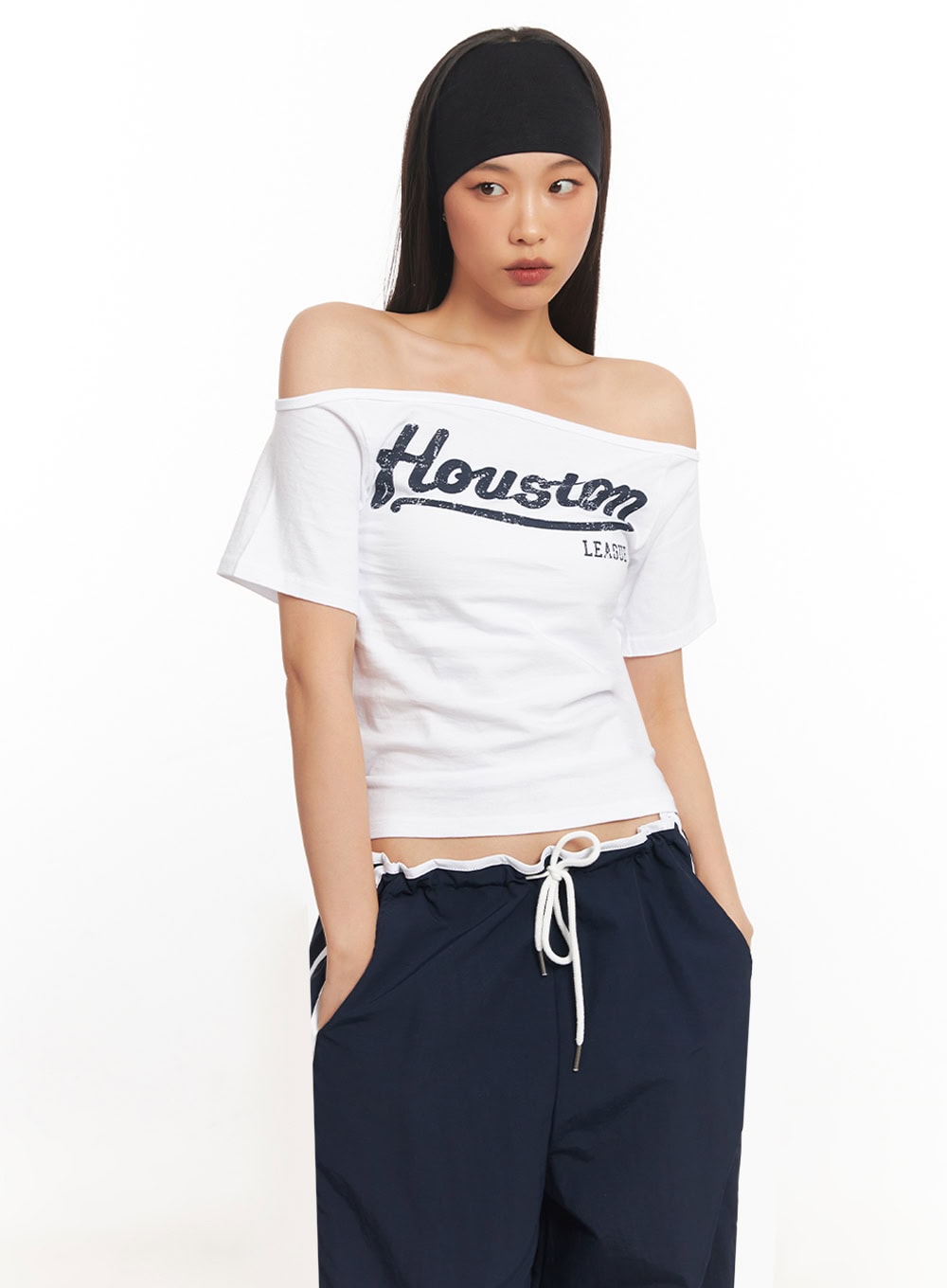 Cotton Graphic Off-Shoulder T-Shirt IA507