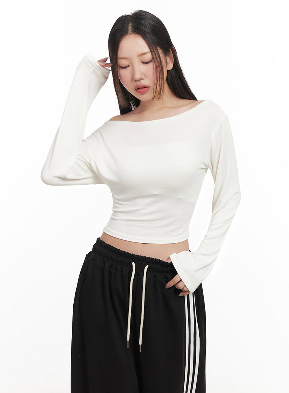 Essential Off-Shoulder Long-Sleeve Crop Top IM524