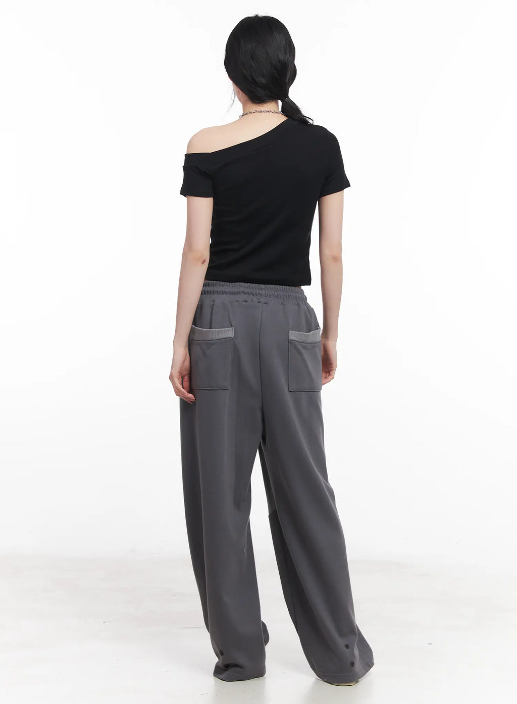 One-Shoulder Slim-Fit Crop Top CU510