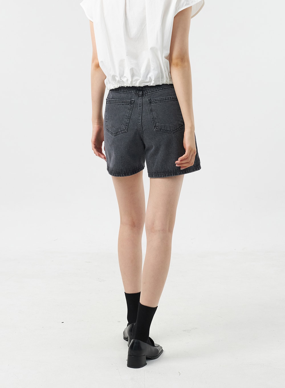 Wide Denim Shorts OU309