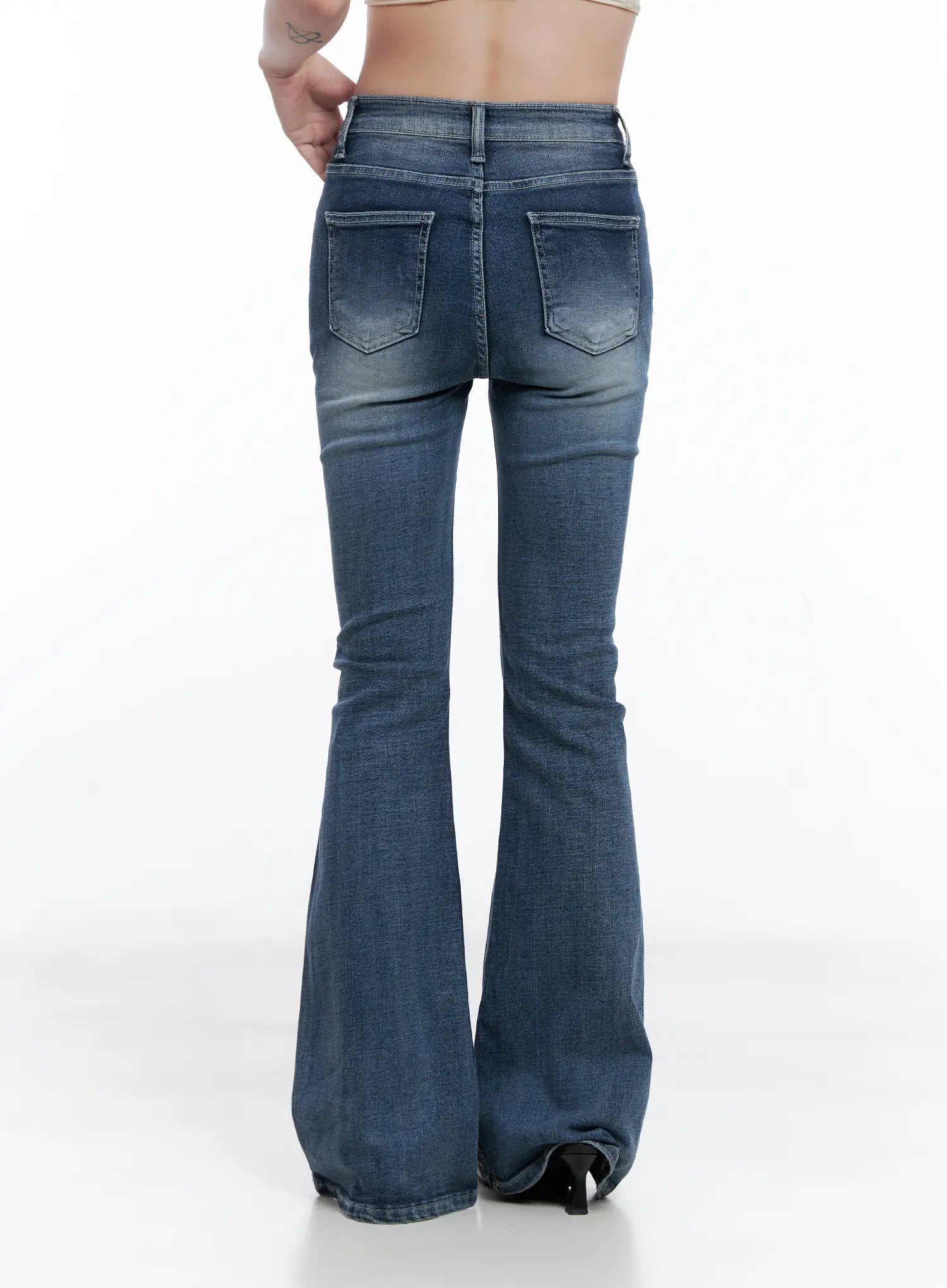 Ju Flare Hip Pad Washed Jeans CG529