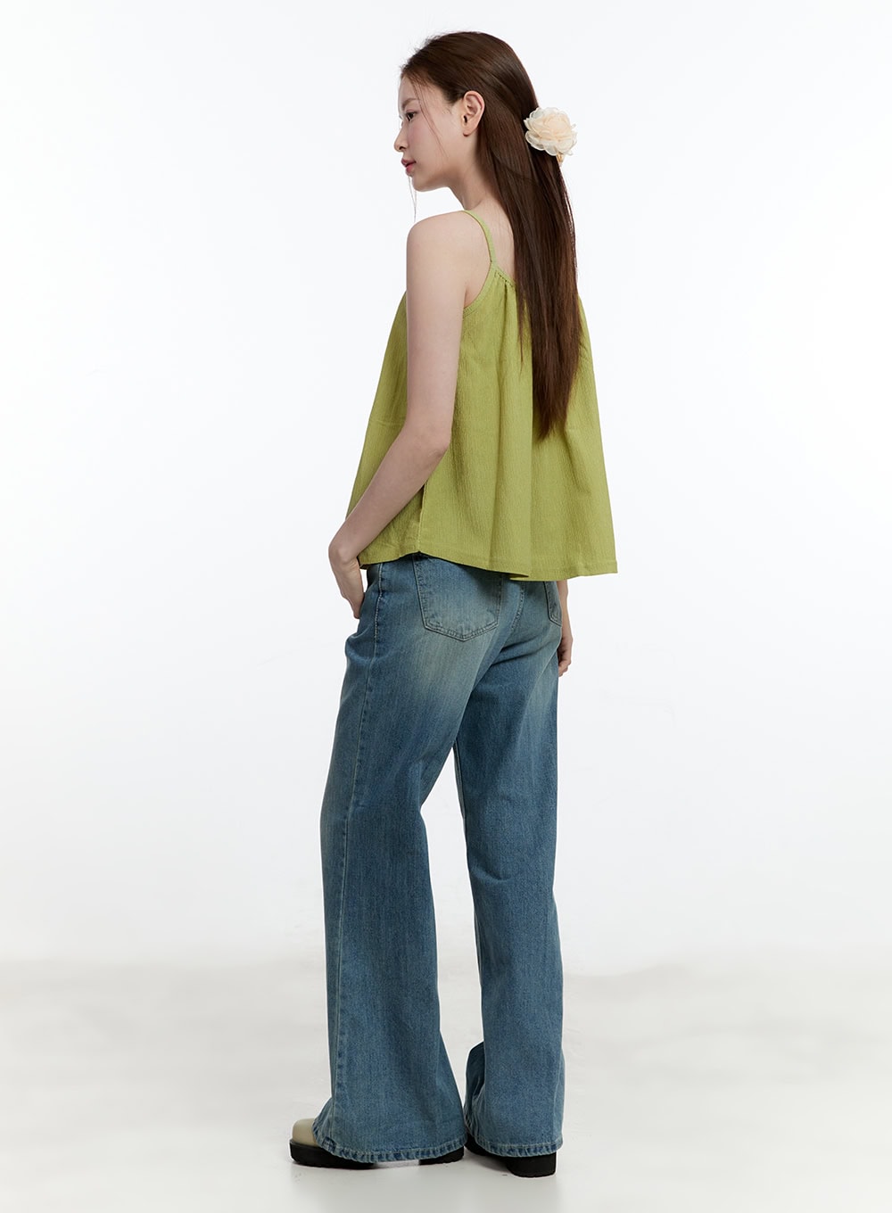 Aleks Relaxed-Fit Flared Jeans CM521