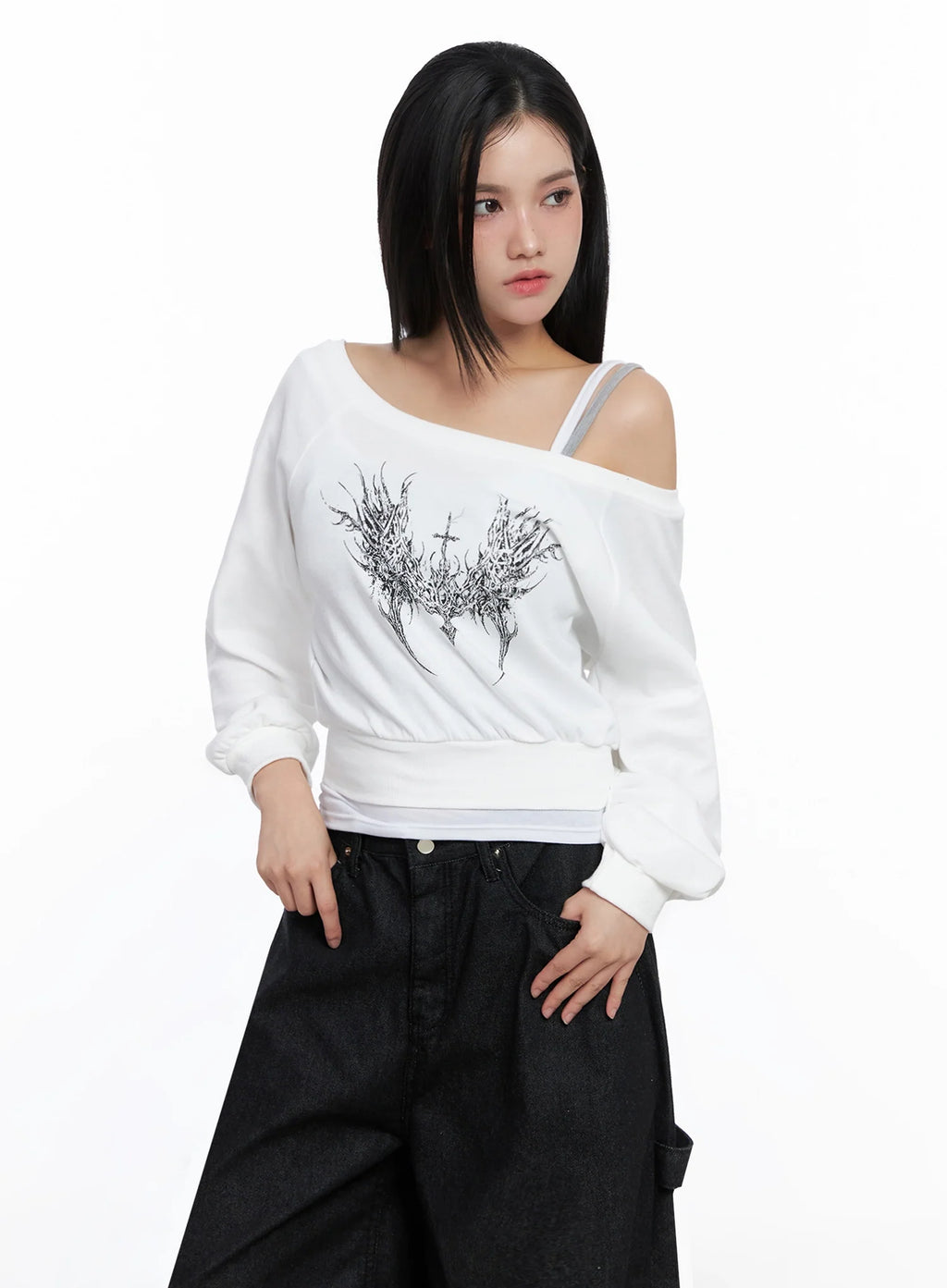 Off-Shoulder Graphic Sweatshirt IS525