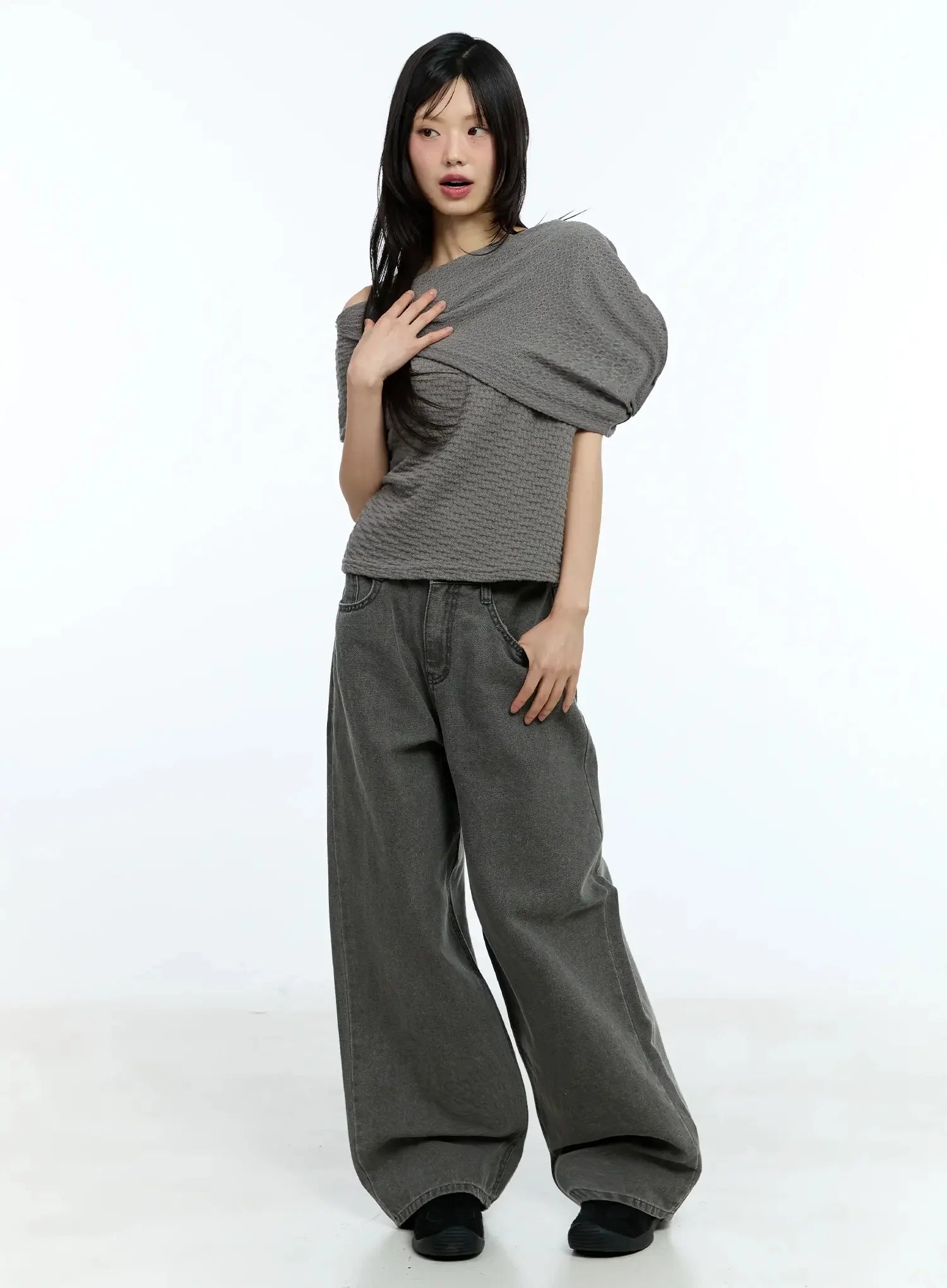 Asymmetric One-Shoulder Loose-Fit Top IU525