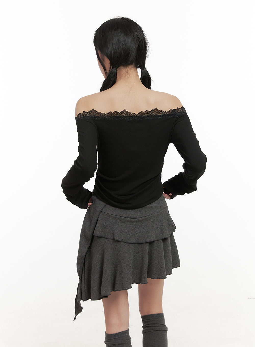 Off-Shoulder Long Sleeve Crop Tee CD410