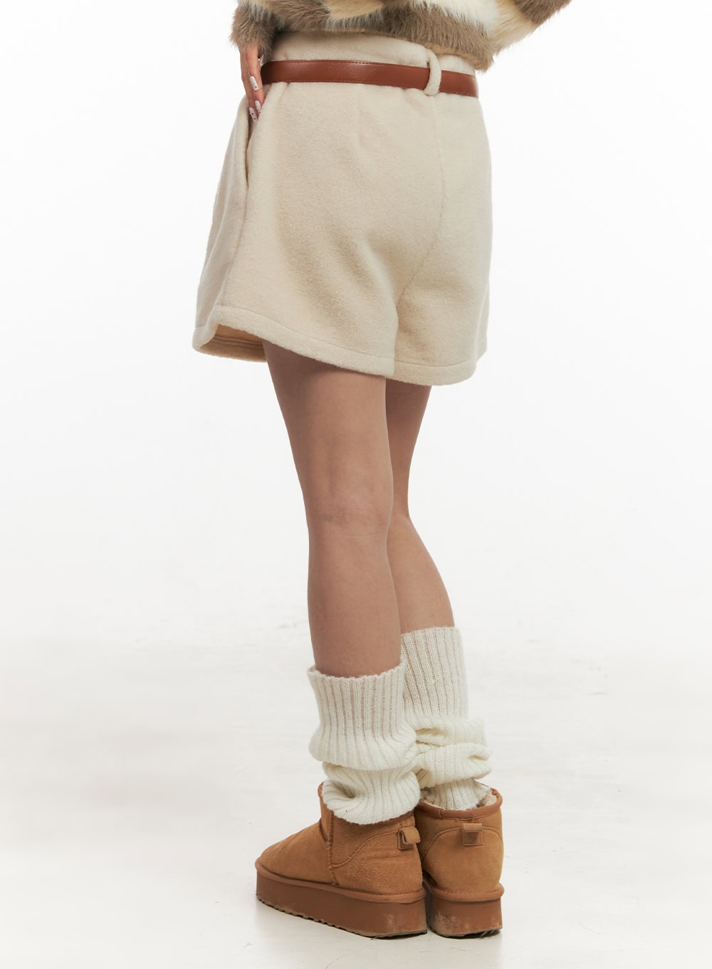Cashmere-Blend Wide-Fit Shorts CJ507