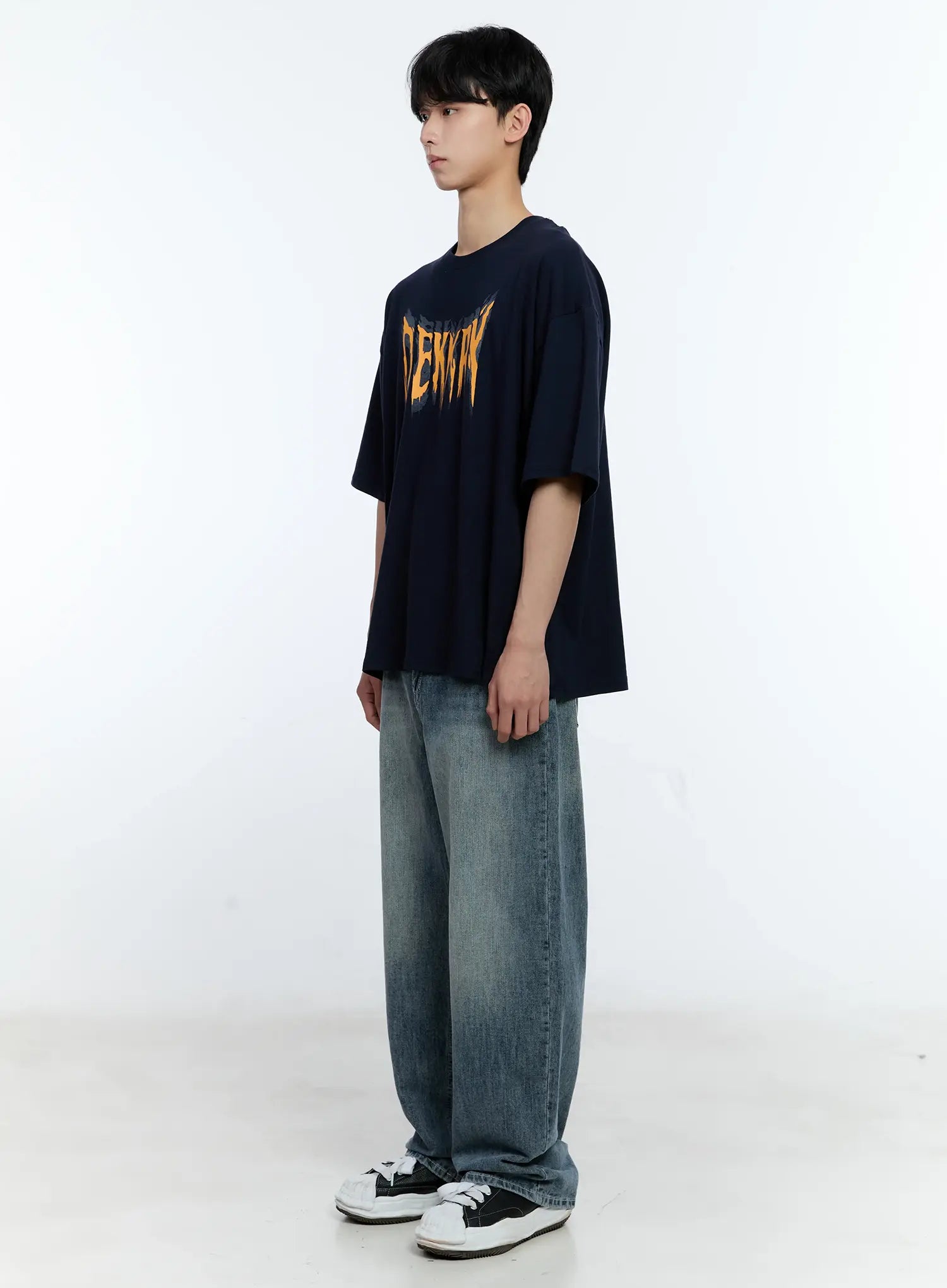 Men's Vintage-Wash Wide-Leg Jeans IL529